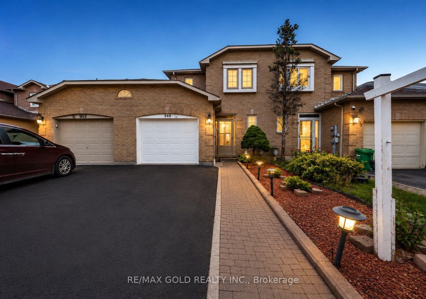 949 Blizzard Road, Mississauga — Townhouse for sale, photo 1