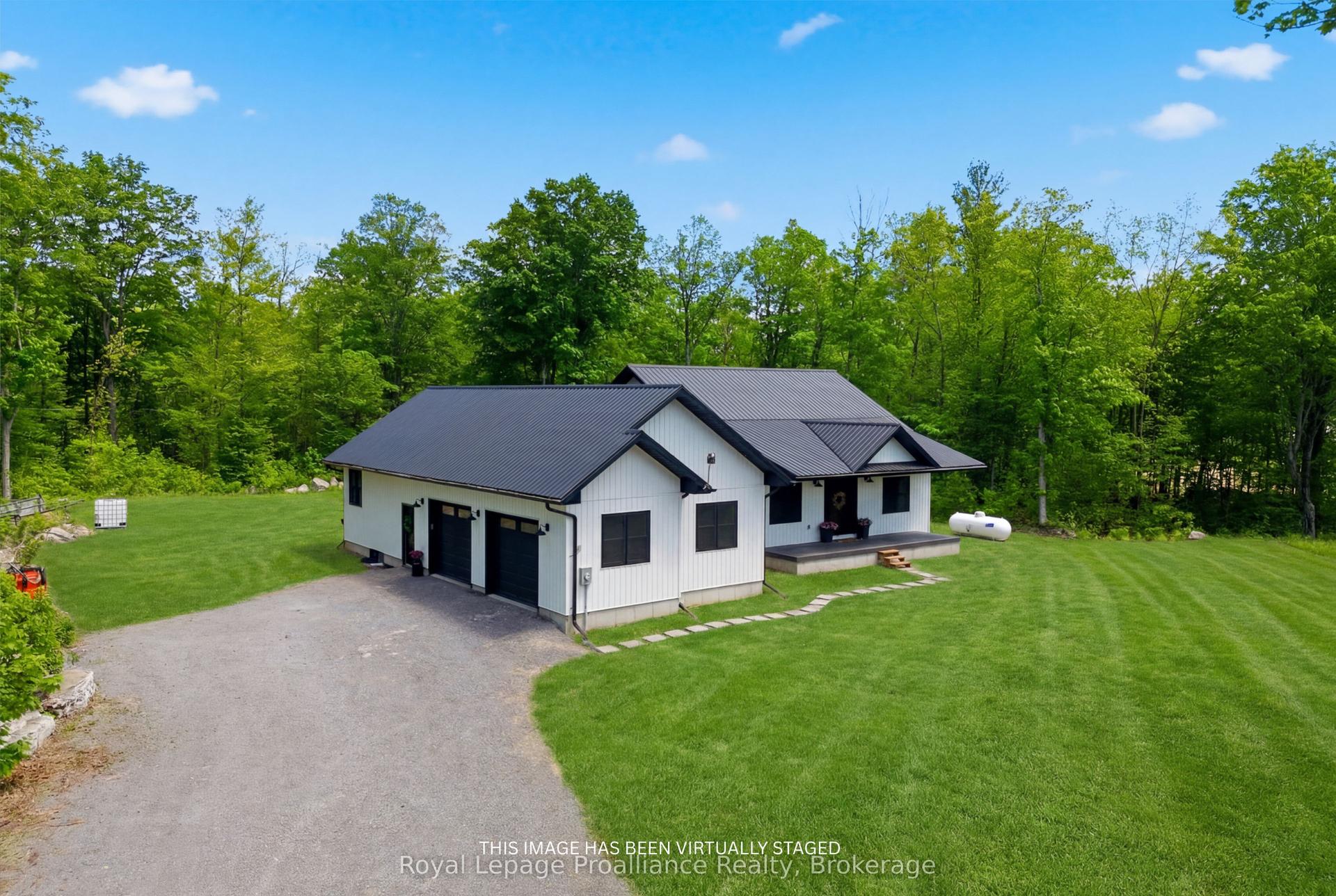 293 Douglas Road — photo 1
