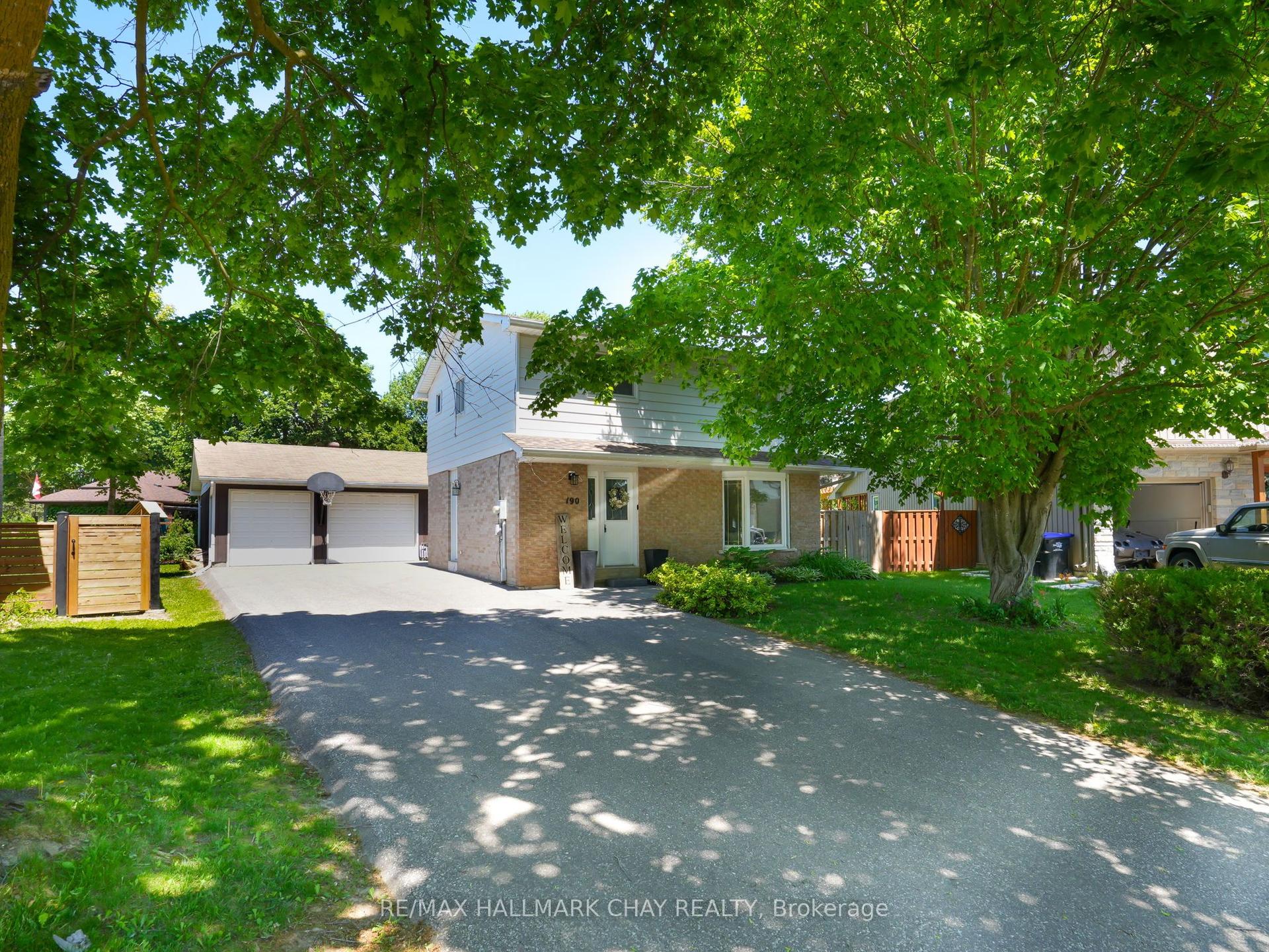 190 Mackenzie Street — photo 1