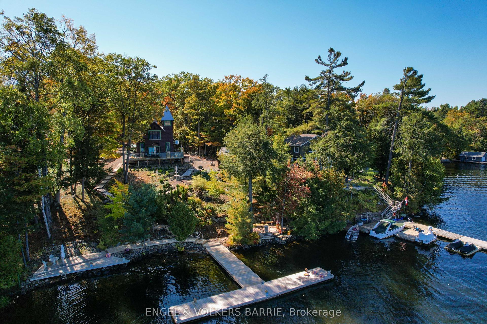 1669 Walkers Pt Road, Muskoka Lakes — Detached for sale, photo 1