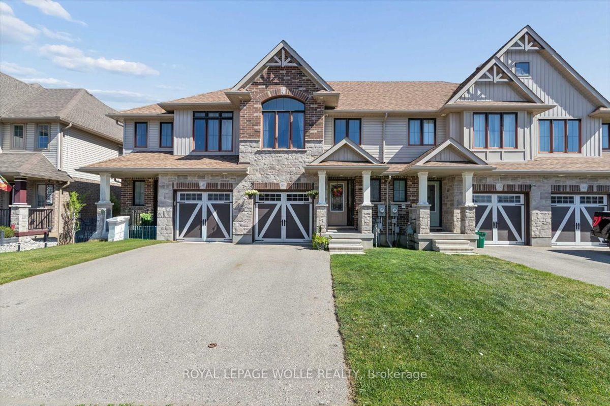1453 Dunkirk Avenue — photo 1