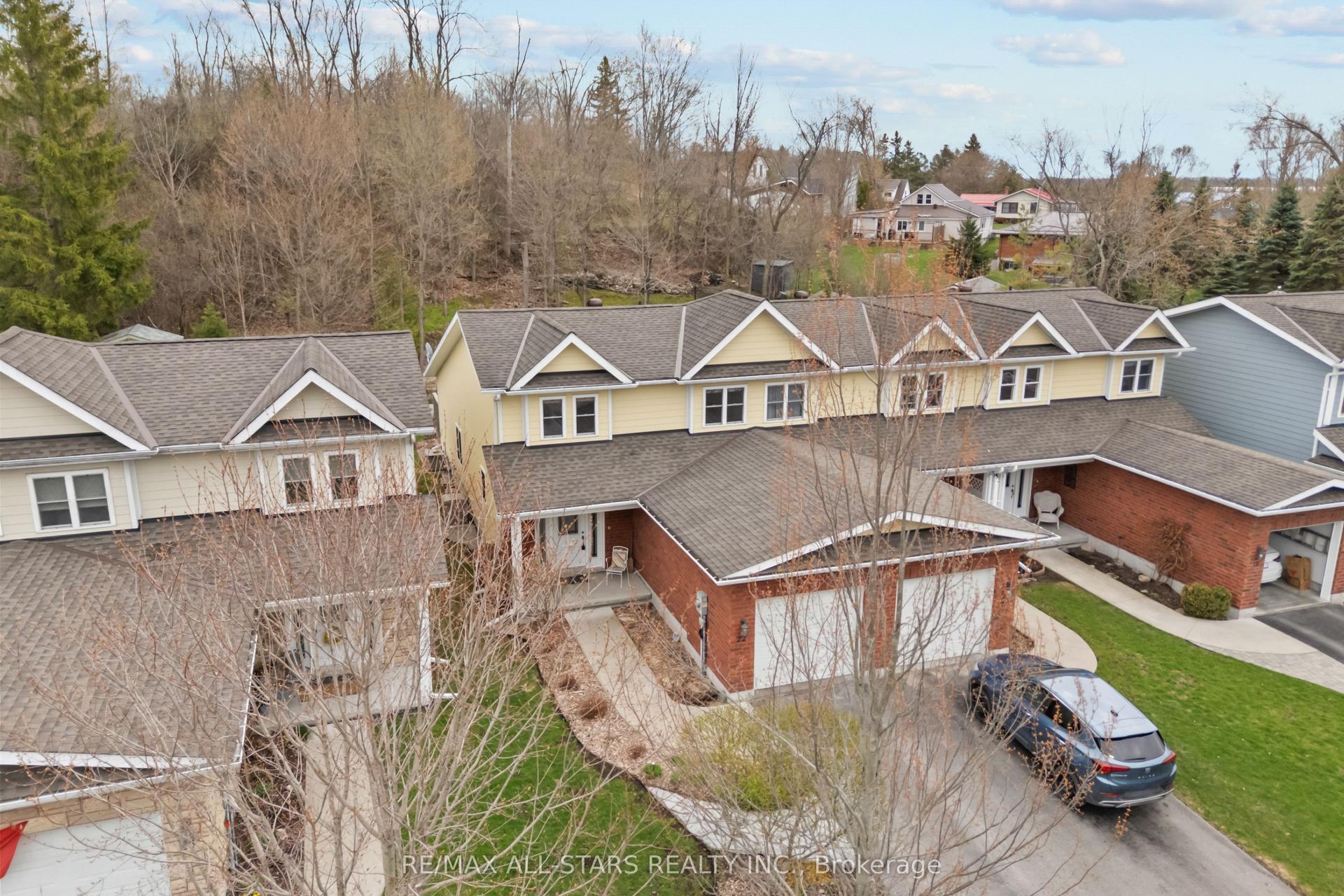 22 Deane Street — photo 1