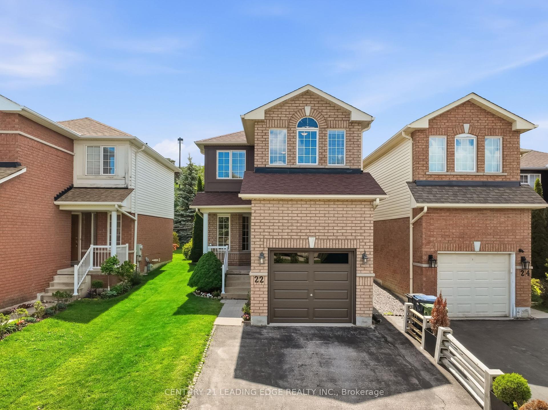 22 Andona Crescent, Toronto — Detached for sale, photo 1