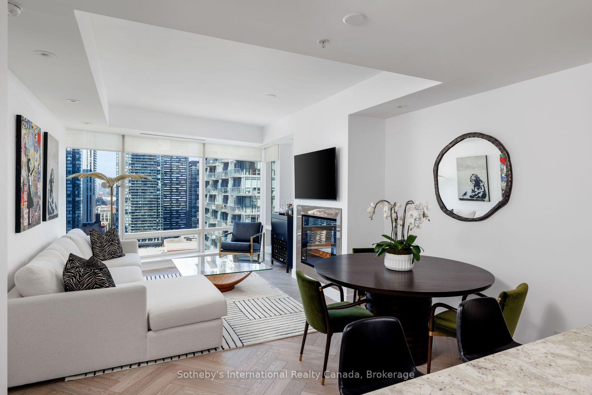 180 University Avenue 2802 #2802, Toronto — Condo for lease, photo 1