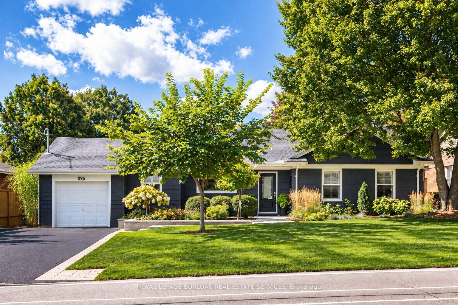 896 Eagle Drive, Burlington — Detached for sale, photo 1