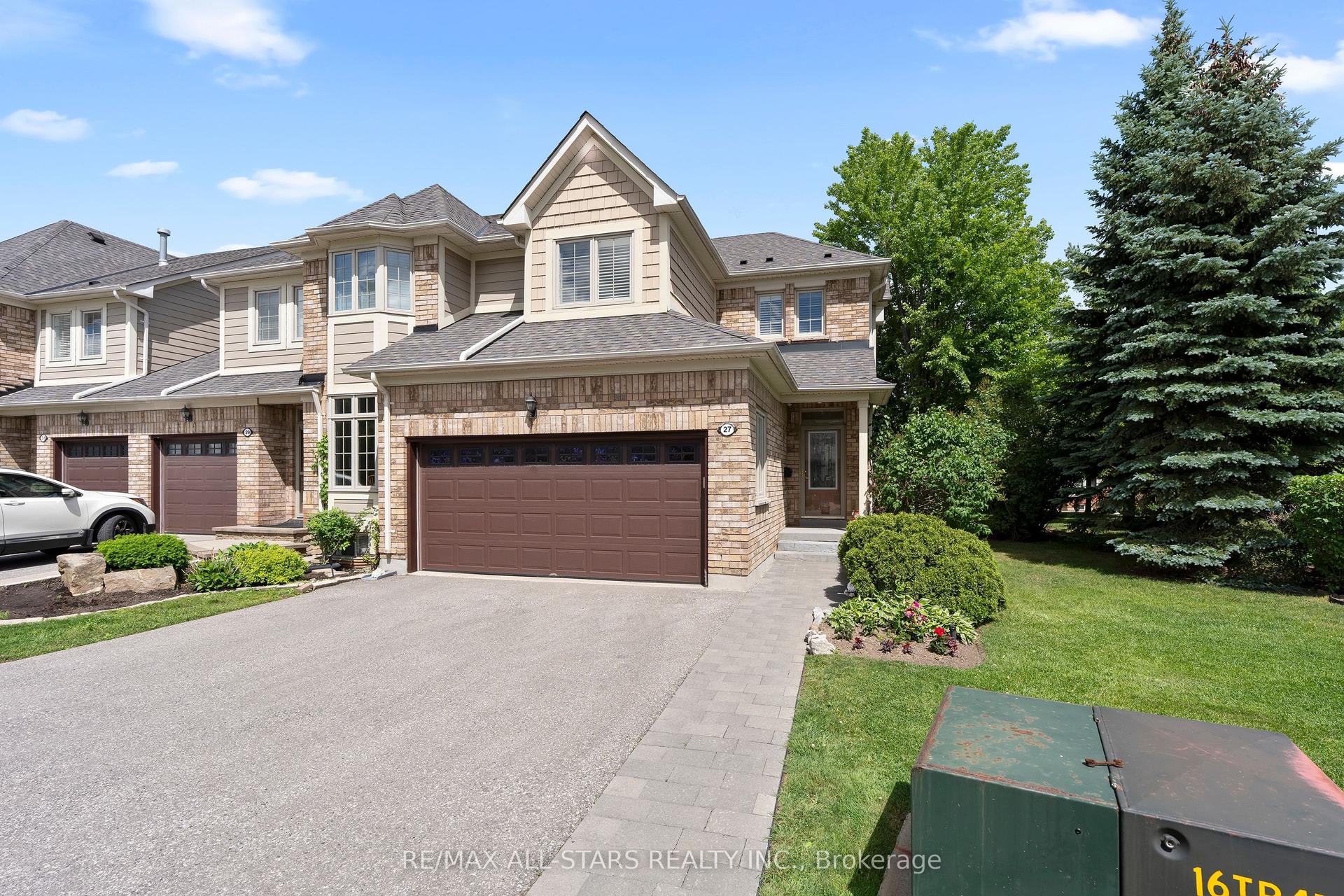 27 Wave Hill Way — photo 1