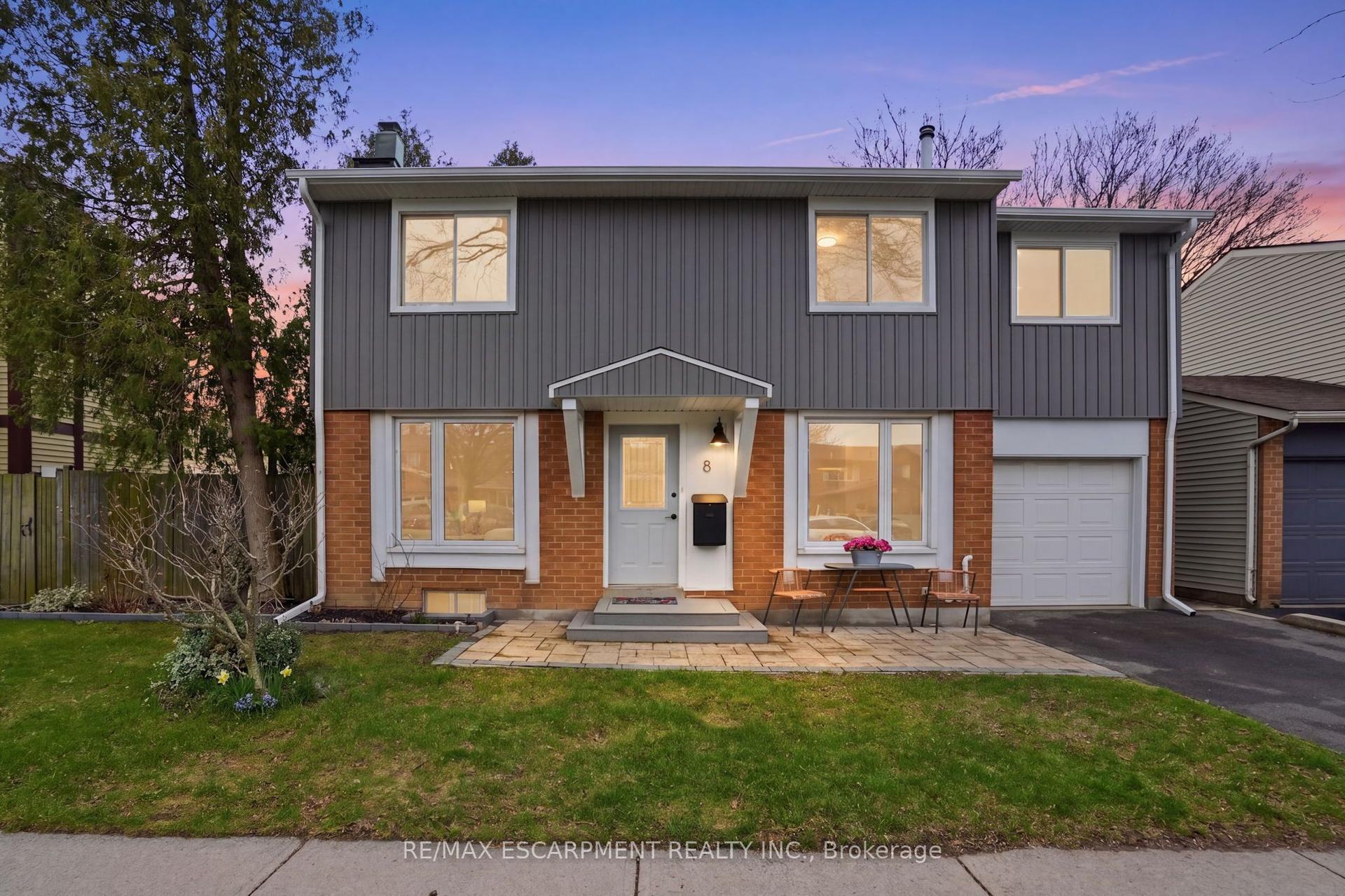 8 Chudleigh Street — photo 1