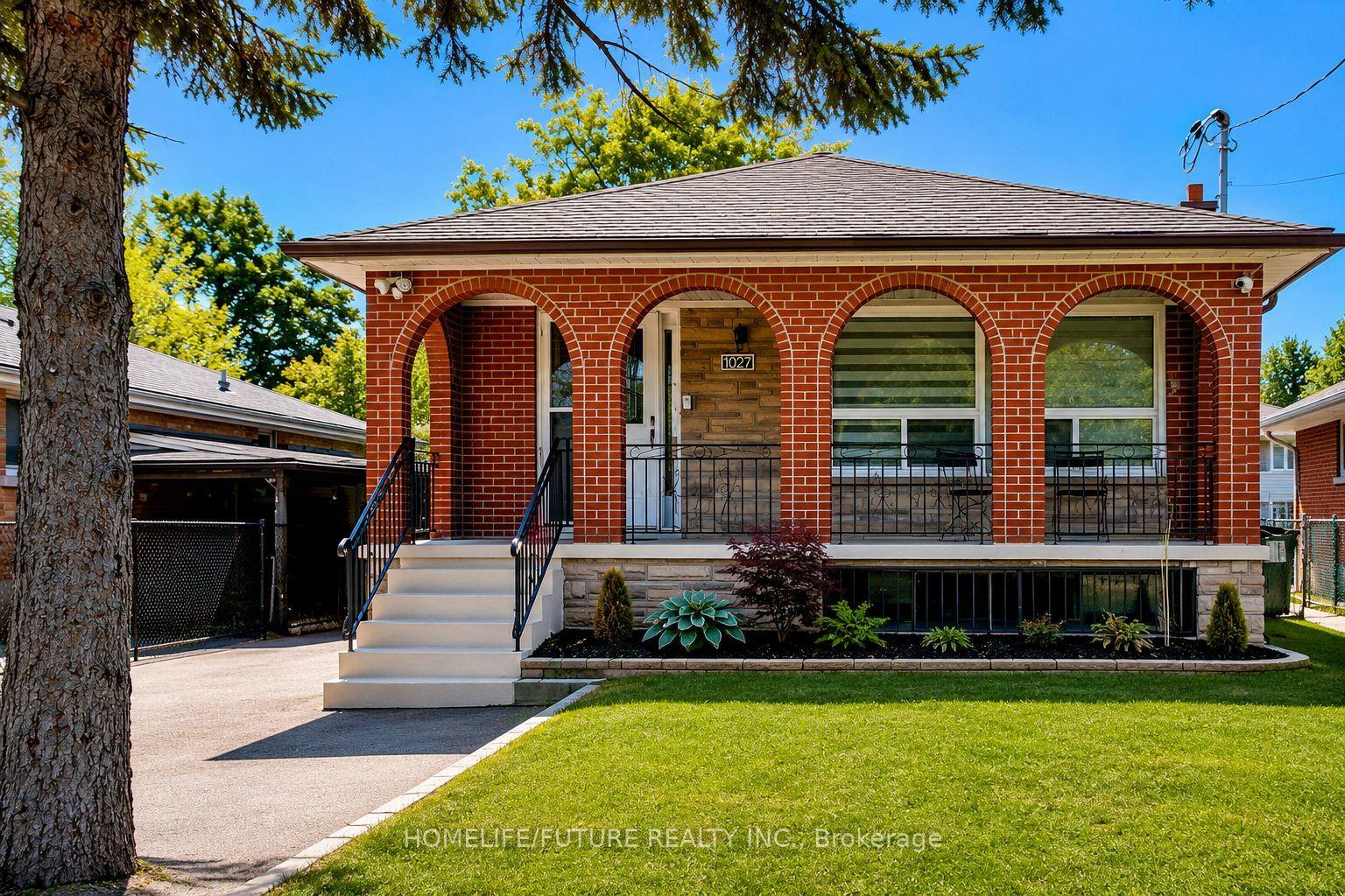 1027 Danforth Road — photo 1