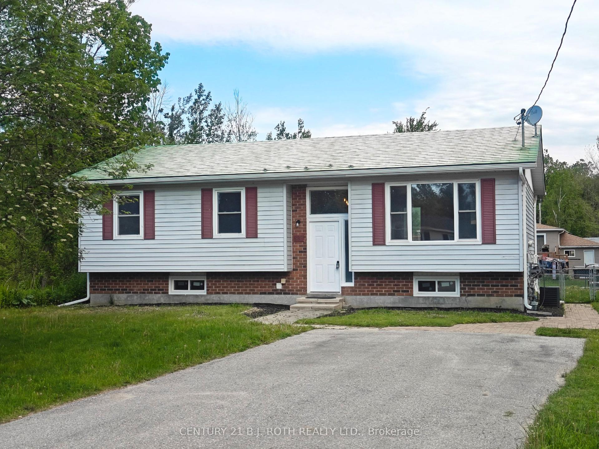 698 Burton Drive — photo 1