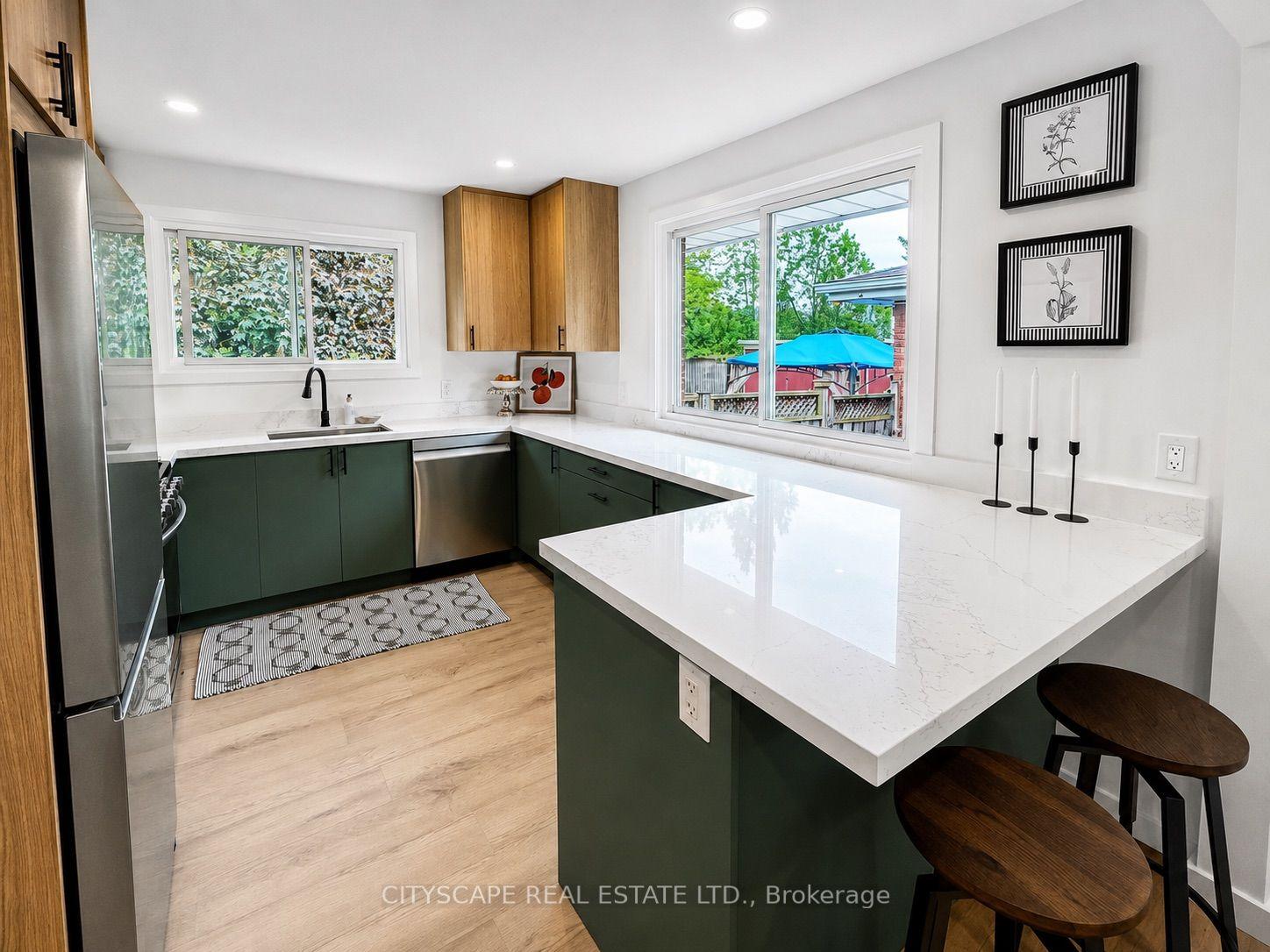 39 Carousel Avenue — photo 1