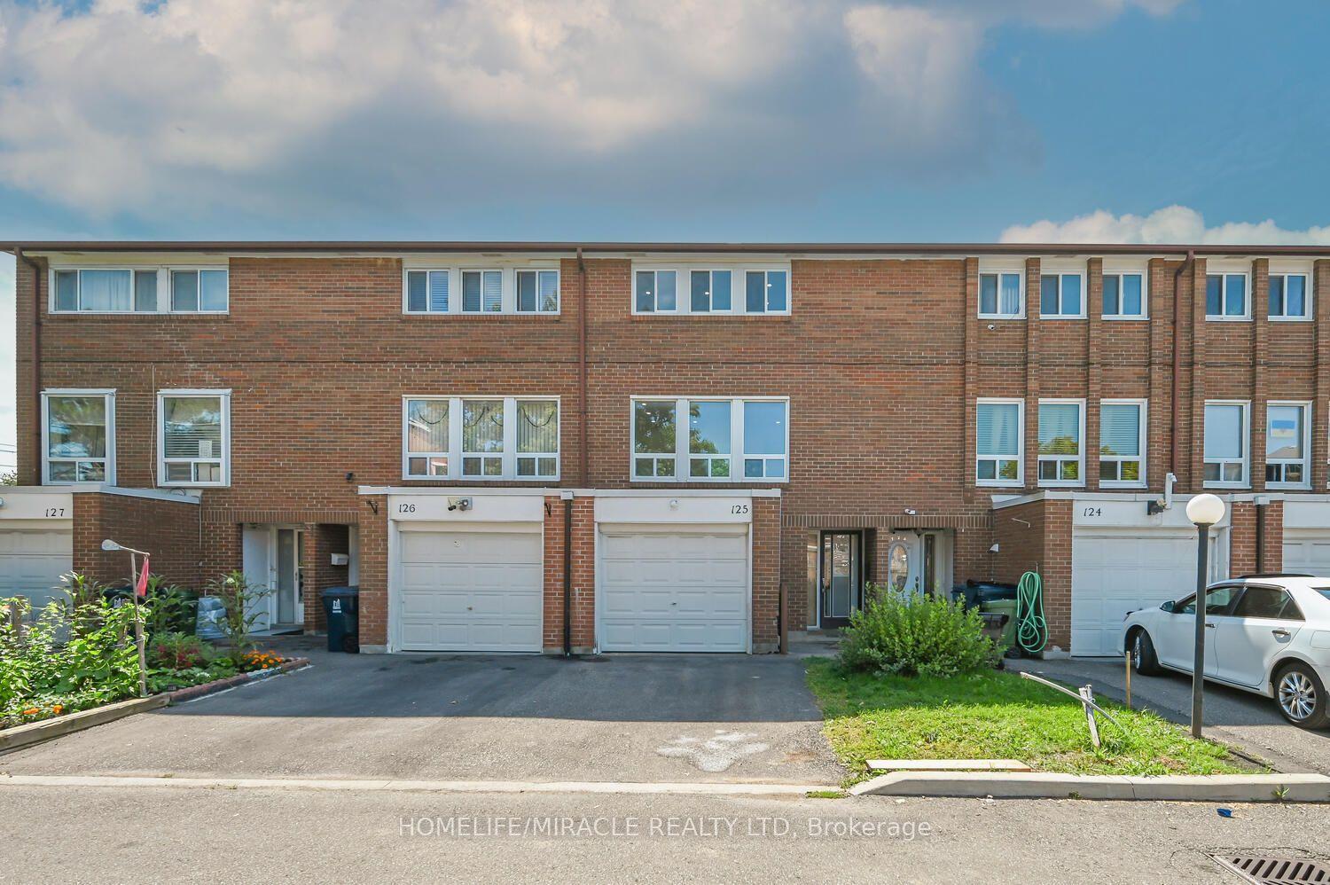 6466 Finch Avenue W 125 #125, Toronto — Condo Town for sale, photo 1