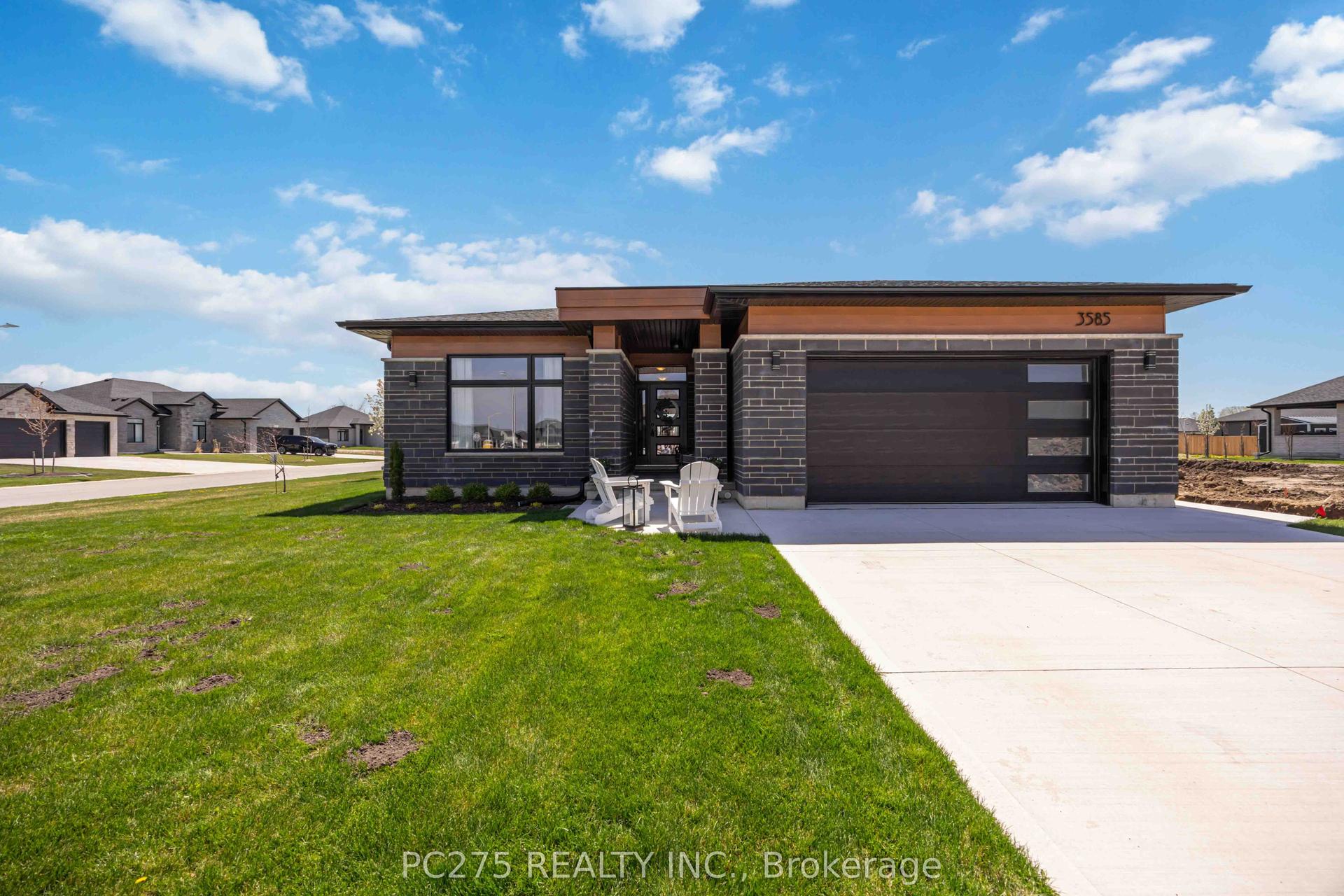 3585 Britt Boulevard — photo 1
