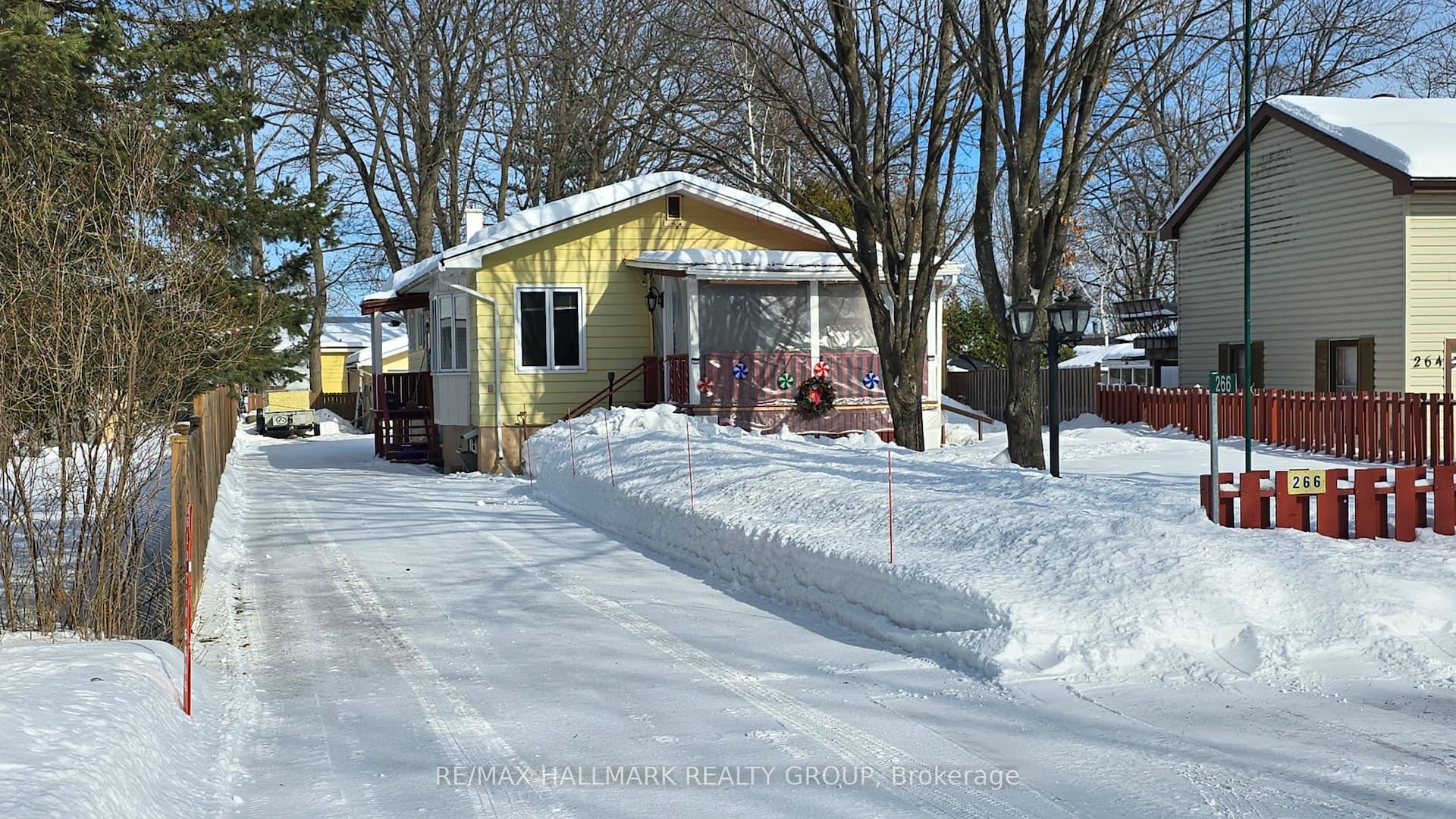 266 Baldwin Street — photo 1