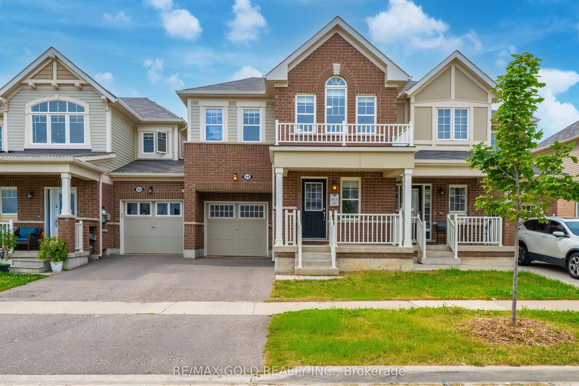 94 Benhurst Crescent, Brampton — Townhouse for lease, photo 1