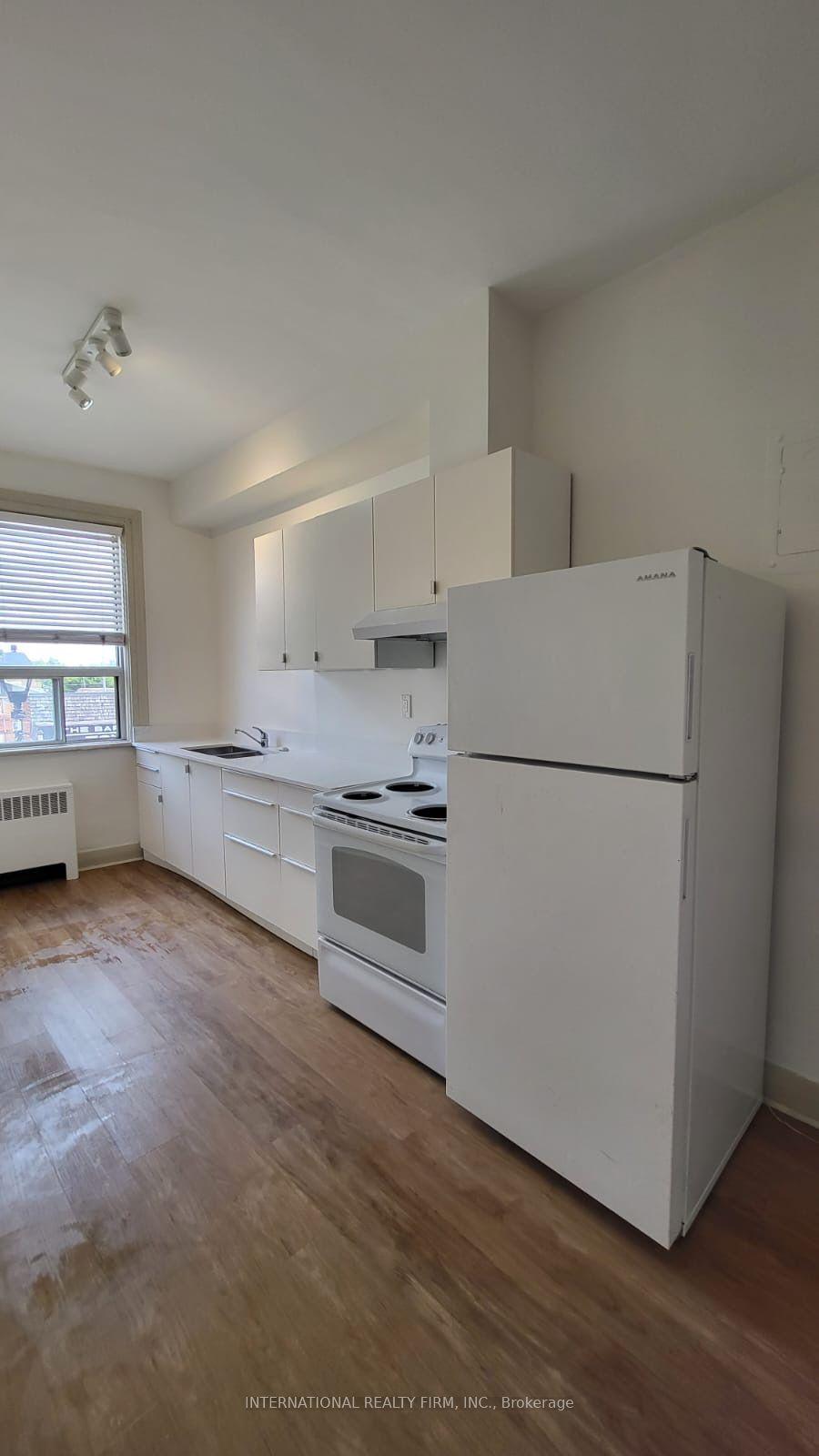 7 Thomas Street 2 #2, Mississauga — Multiplex for lease, photo 1