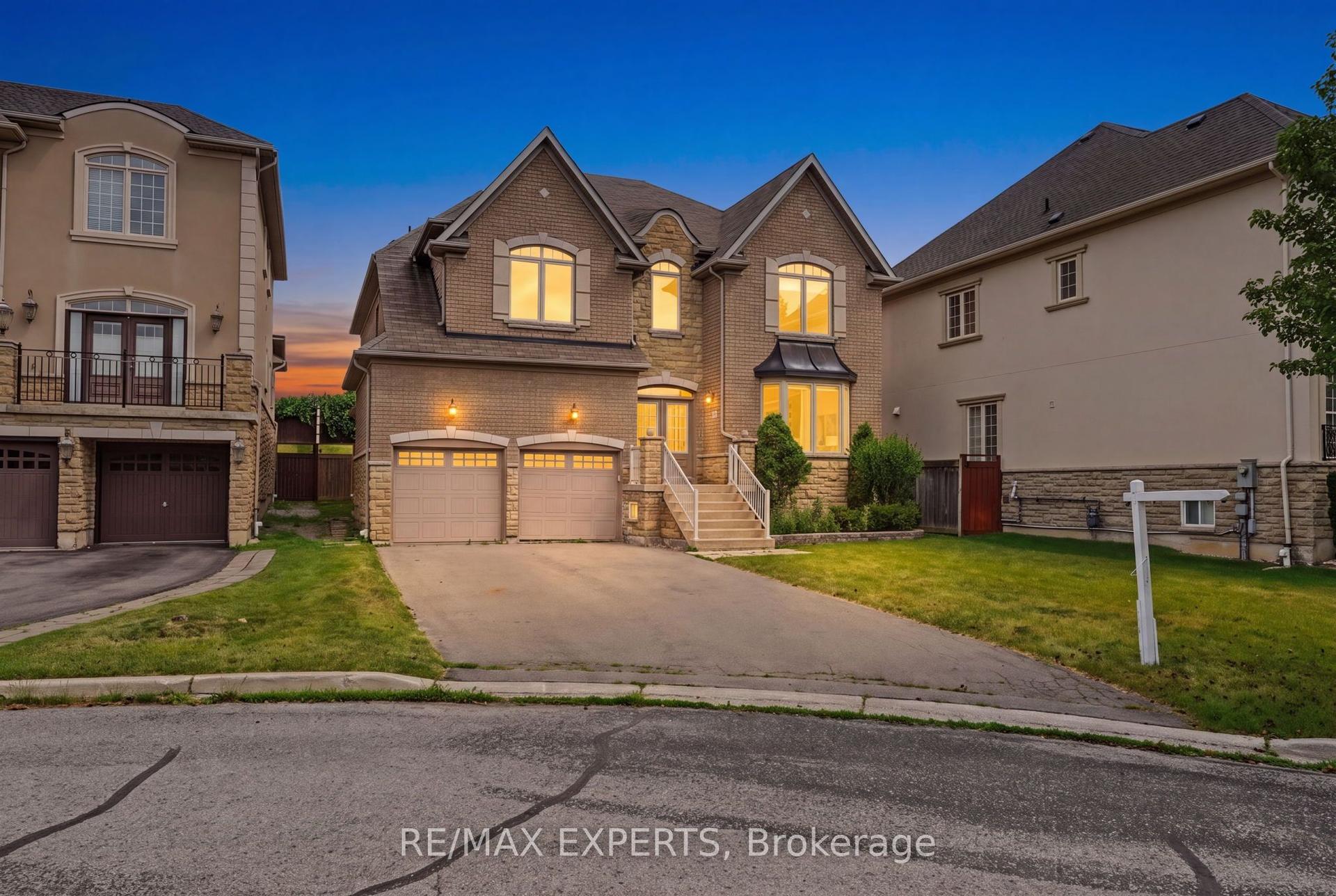 12 Sweet Valerie Court, Vaughan — Detached for sale, photo 1
