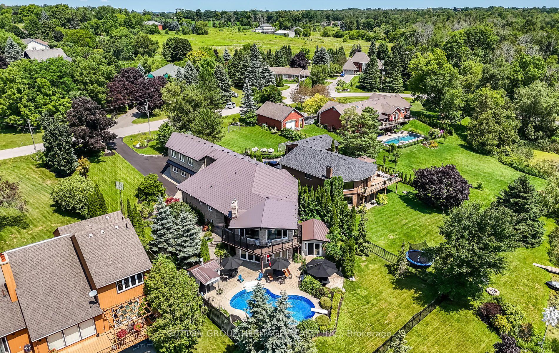 285 Stephenson Point Road — photo 1