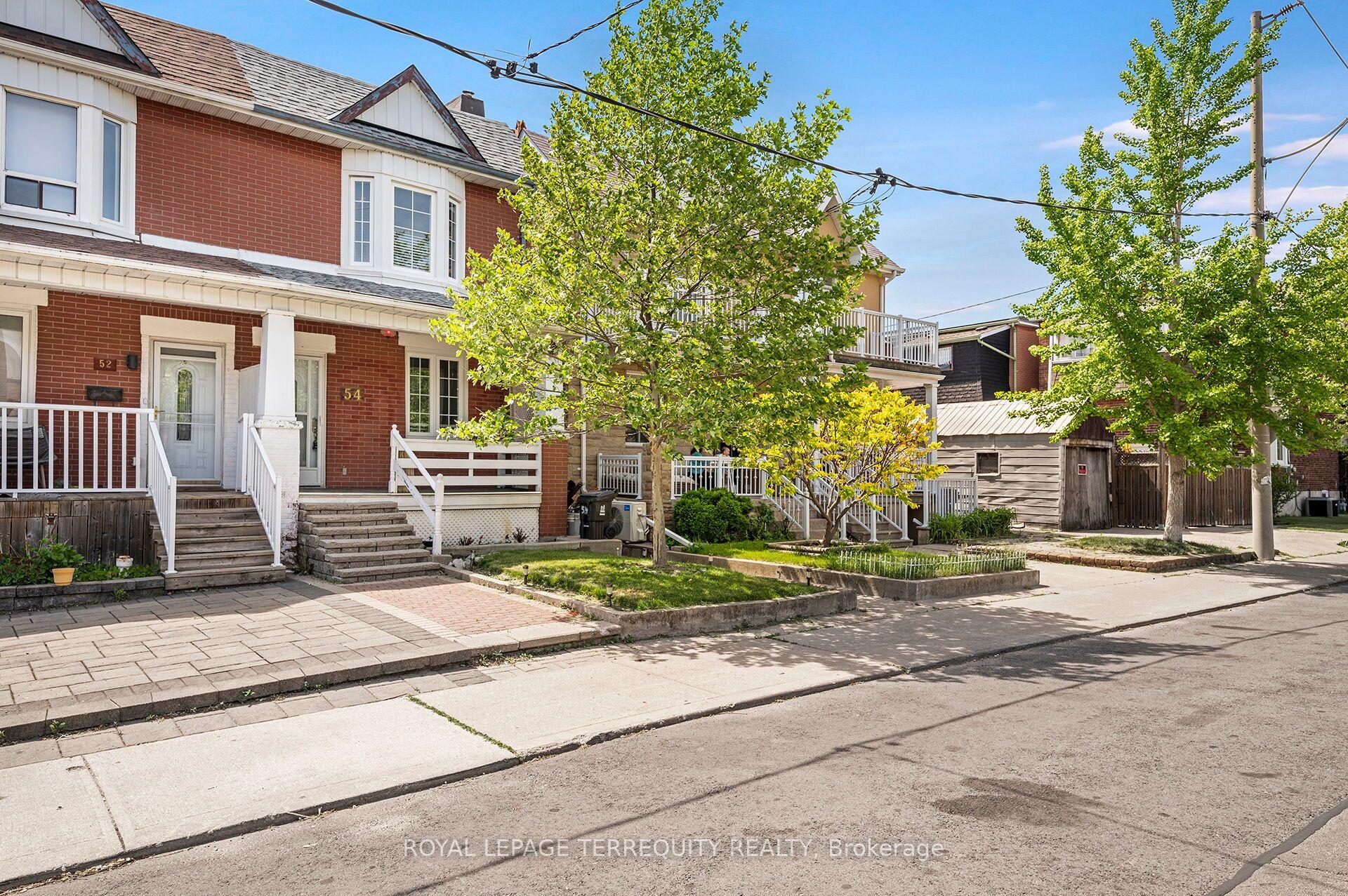 54 St Clair Gardens — photo 1