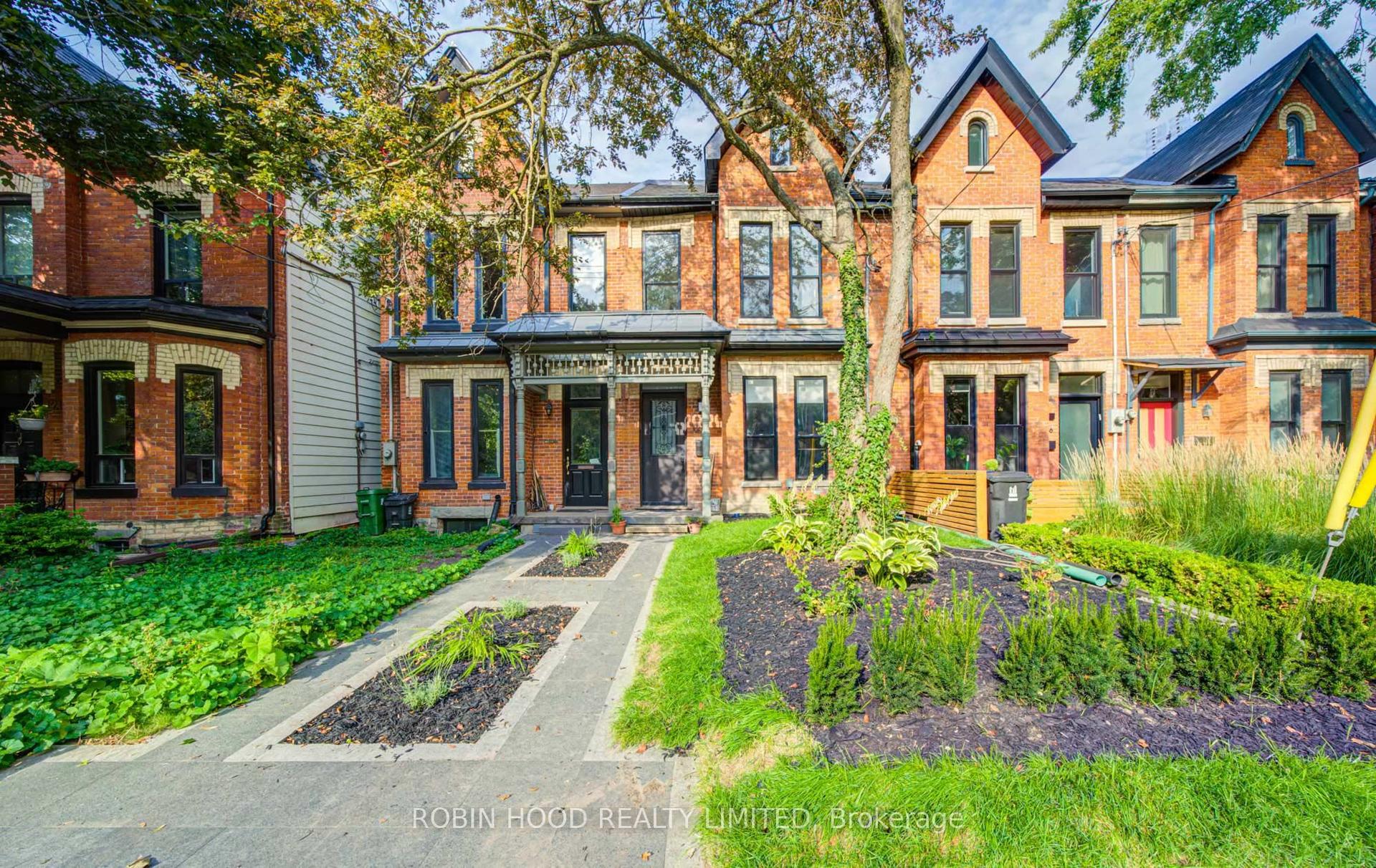 124 Robert Street, Toronto — Townhouse for lease, photo 1