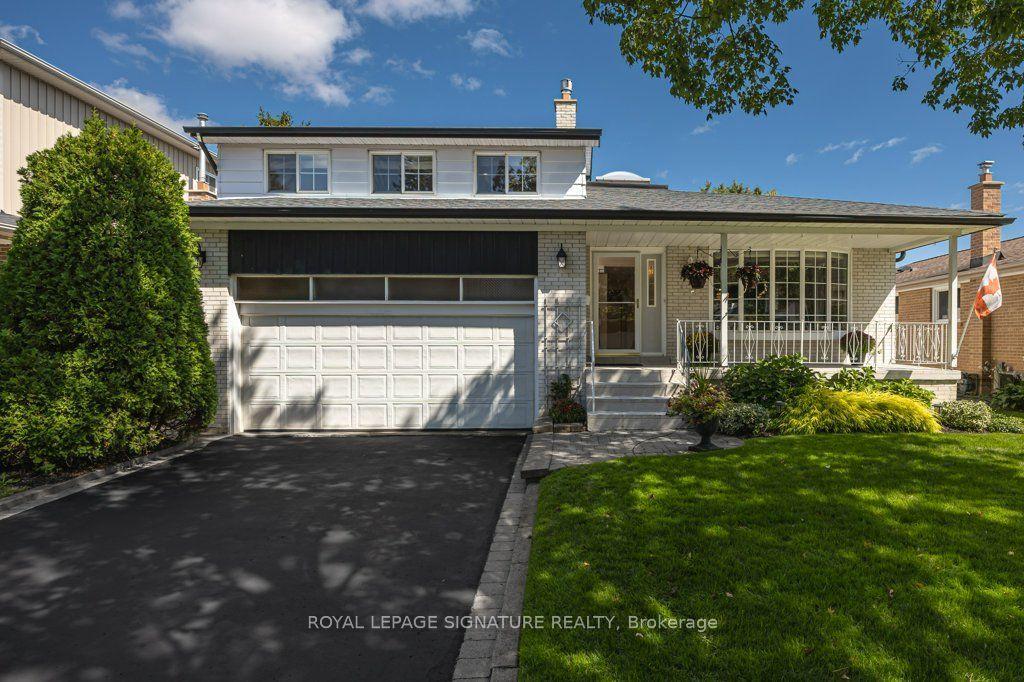 7 Paulander Avenue, Toronto — Detached for sale, photo 1