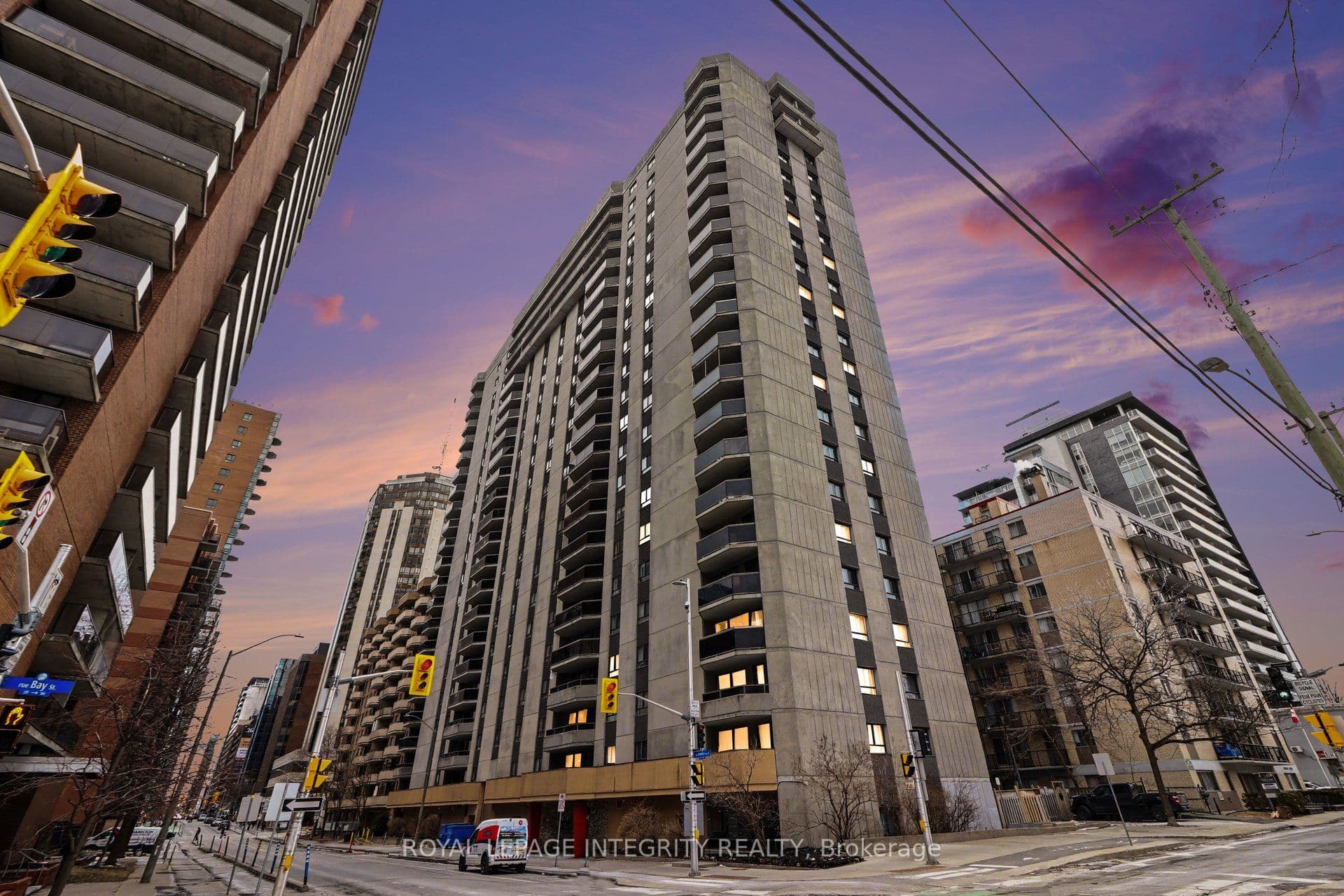 470 Laurier Avenue W PH2104 #PH2104 — photo 1