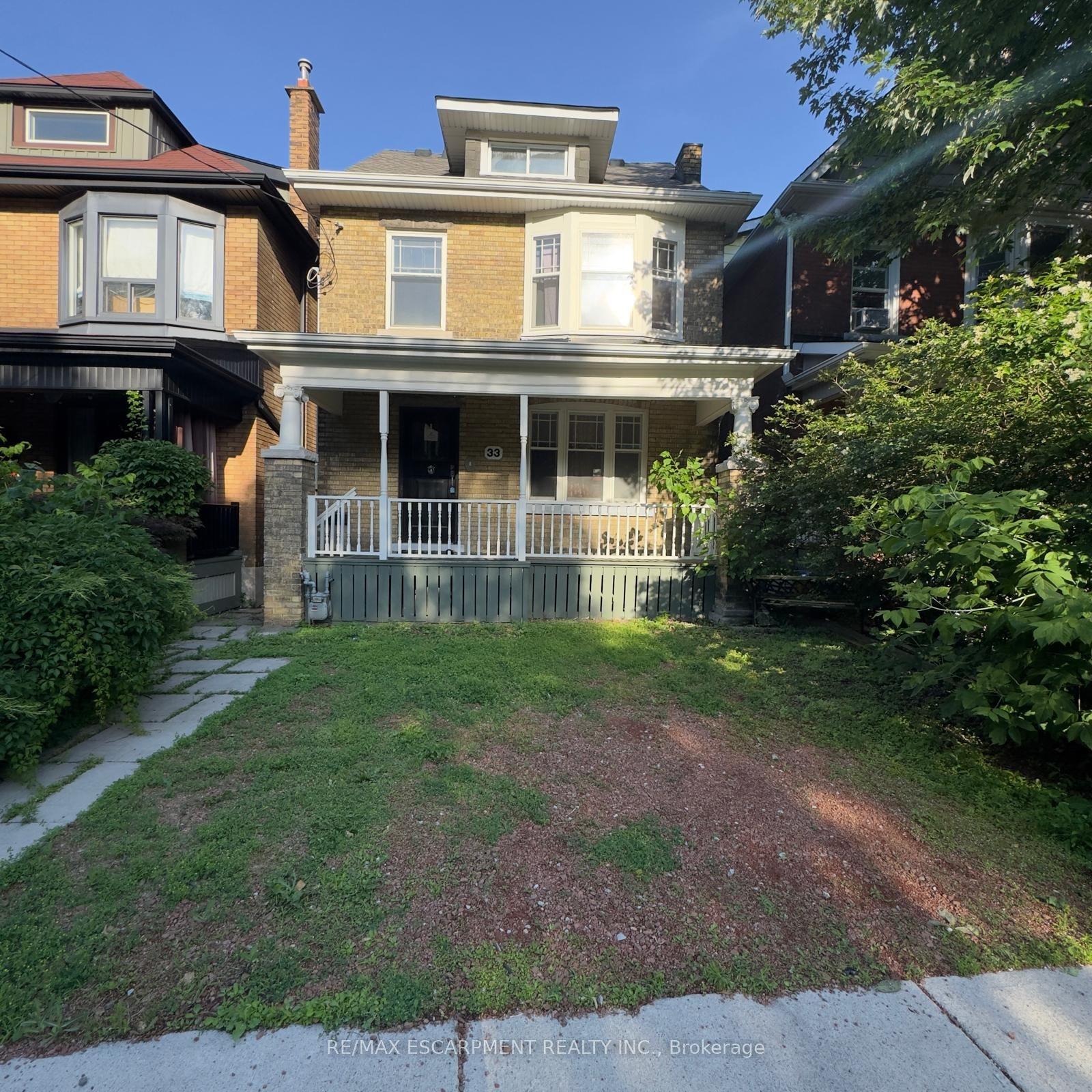 33 Cedar Avenue, Hamilton — Detached for sale, photo 1