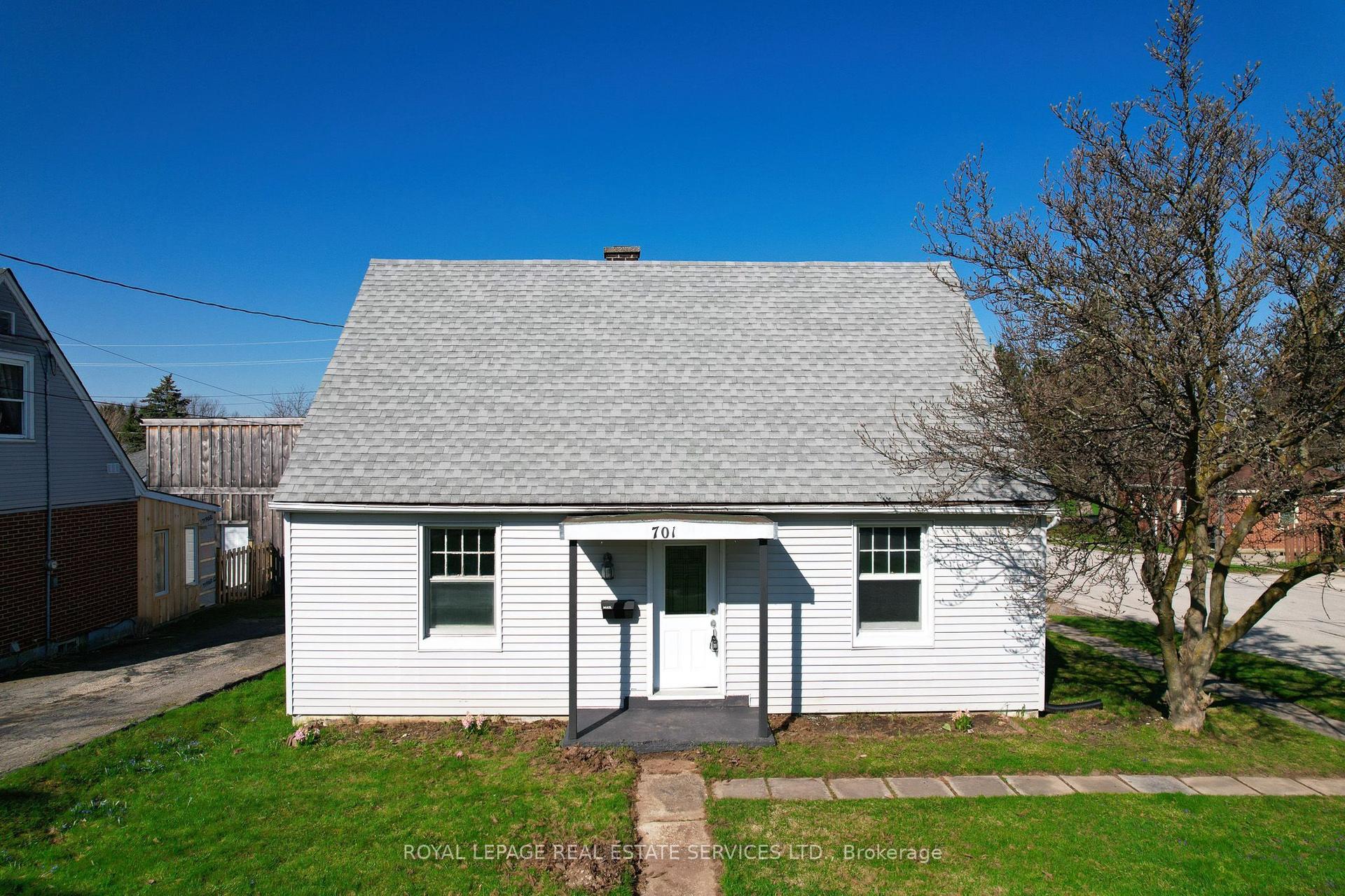 701 5th Street E, Owen Sound — Detached for sale, photo 1