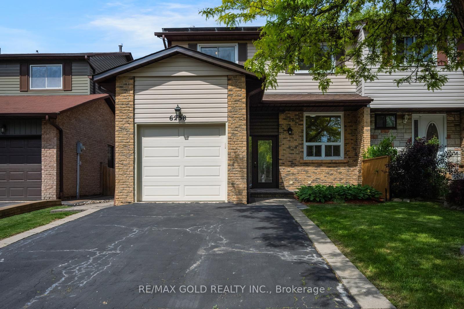 6258 Atherly Crescent — photo 1