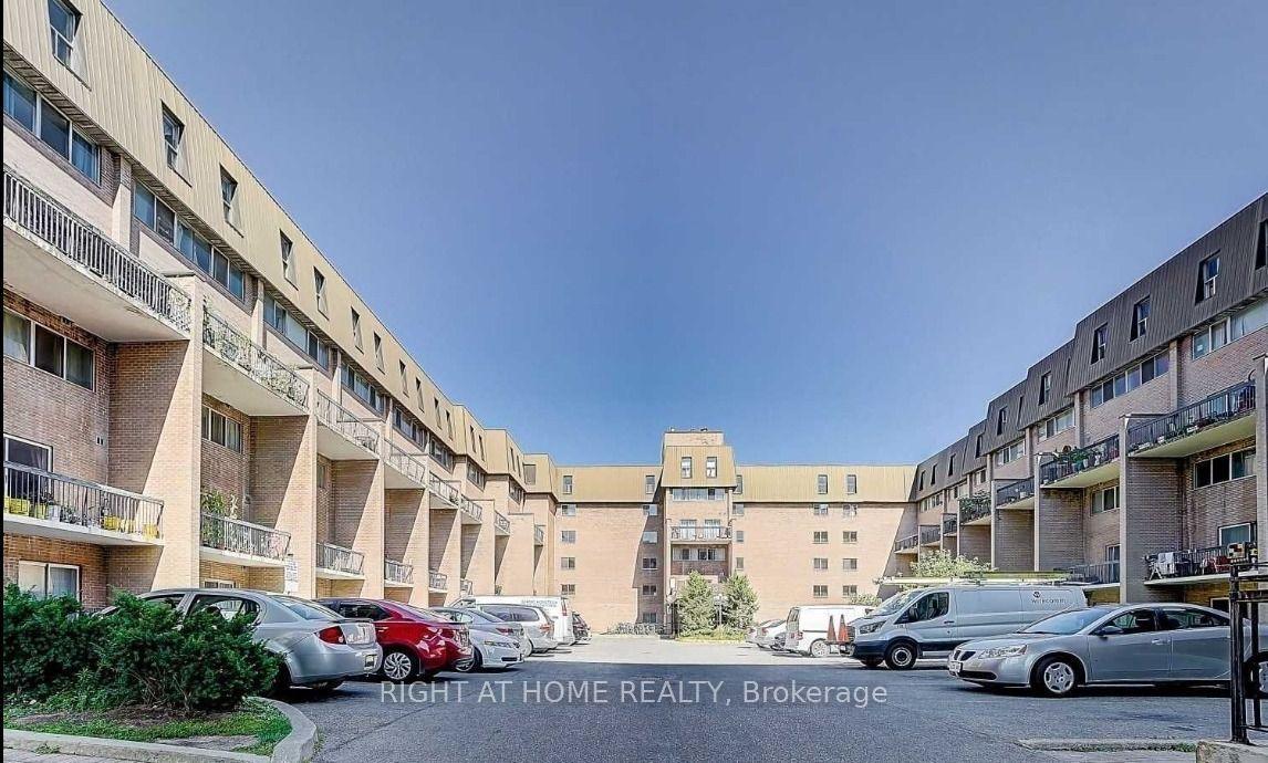 165 Cherokee Boulevard 149 #149, Toronto — Condo Town for lease, photo 1