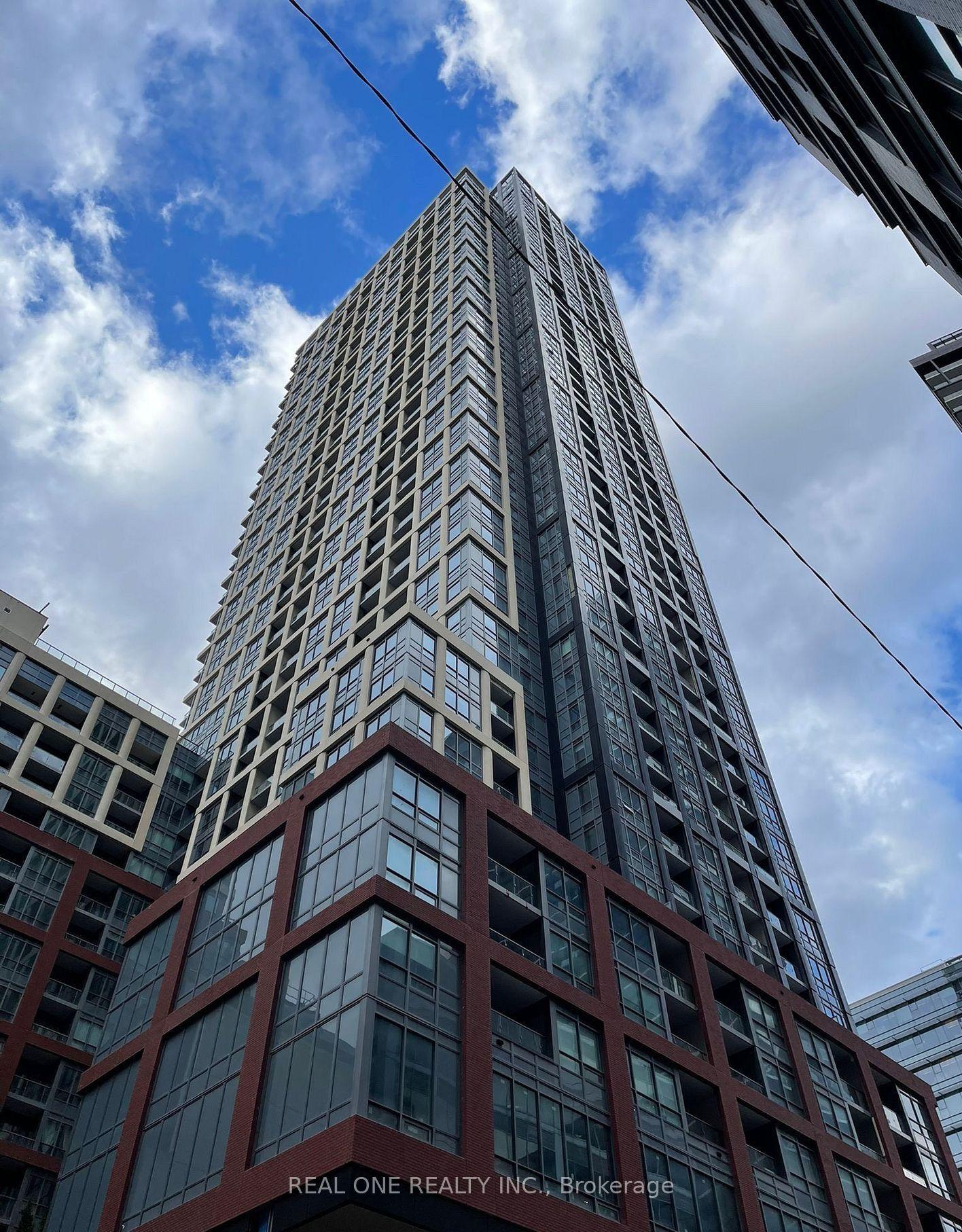 108 Peter Street 3705 #3705, Toronto — Condo for lease, photo 1