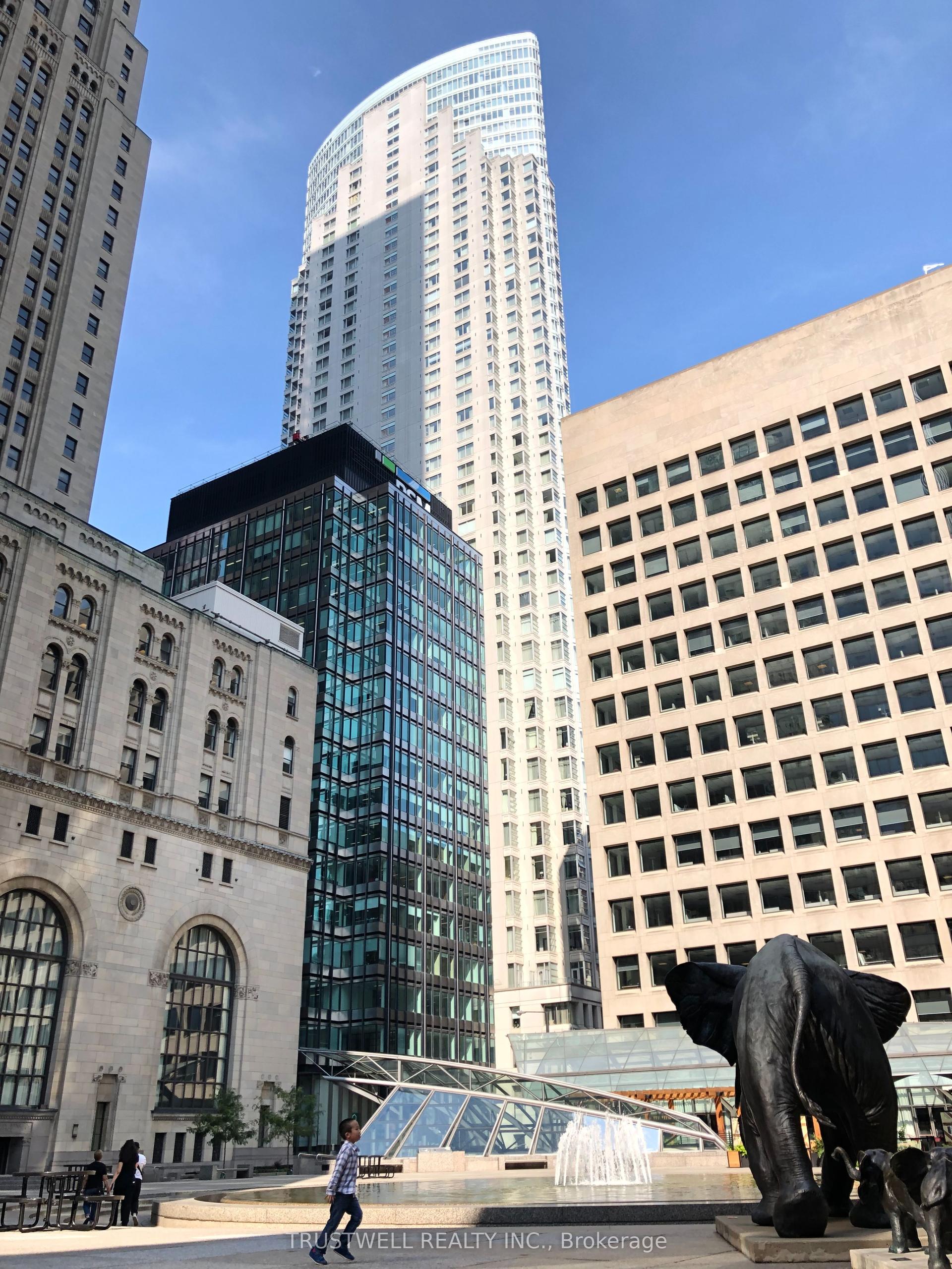 1 King Street W 3711 #3711, Toronto — Condo for lease, photo 1
