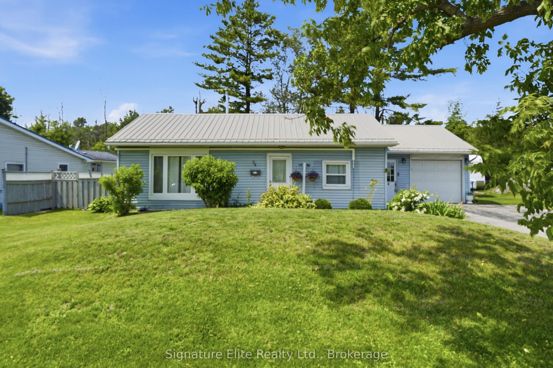 74 Highway 33, Quinte West — Detached for sale, photo 1