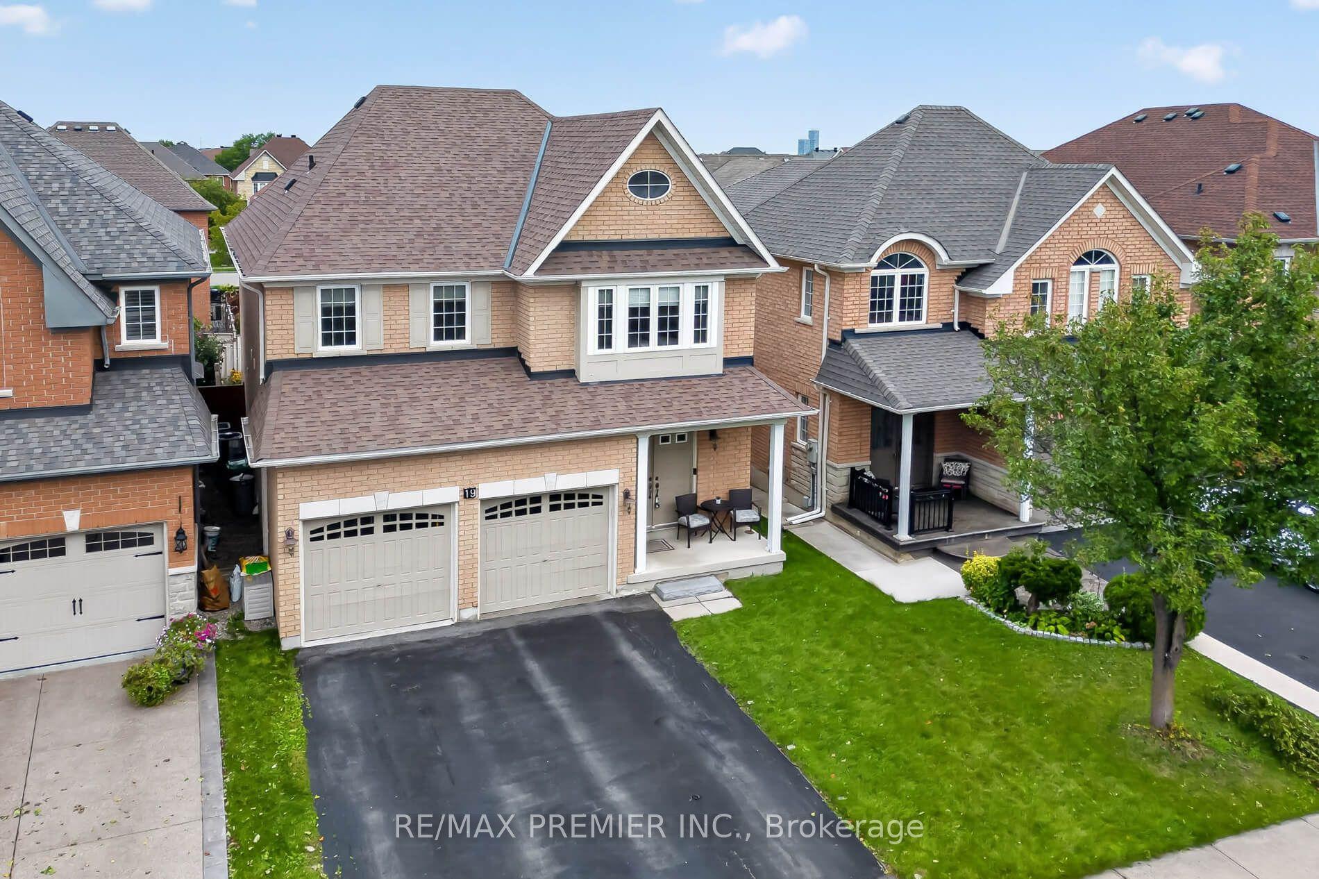 19 Timberwolf Road, Brampton — Detached for sale, photo 1