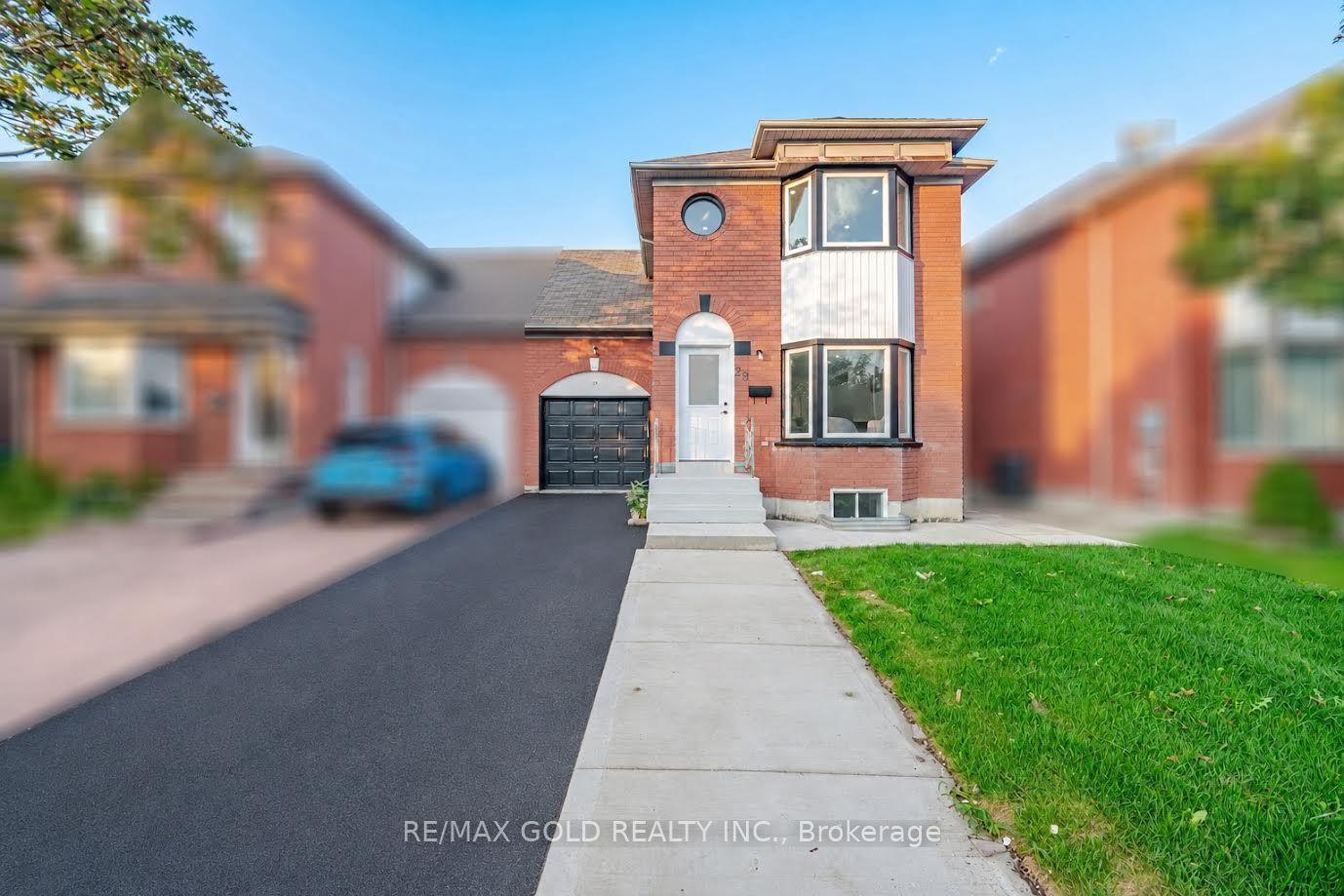 29 Fern Valley Crescent, Brampton — Semi-Detached for sale, photo 1