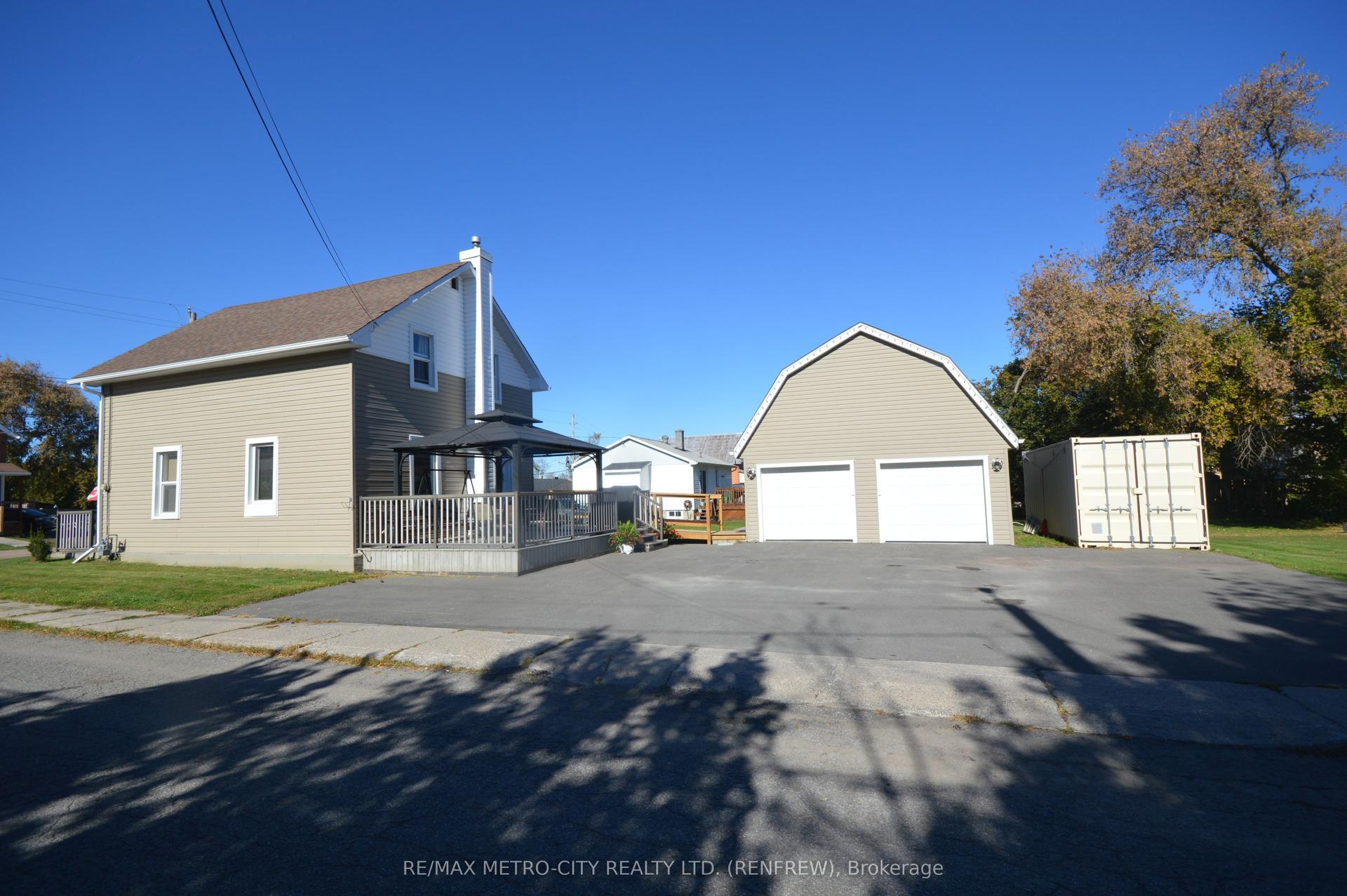 151 June Street, Renfrew — Detached for sale, photo 1