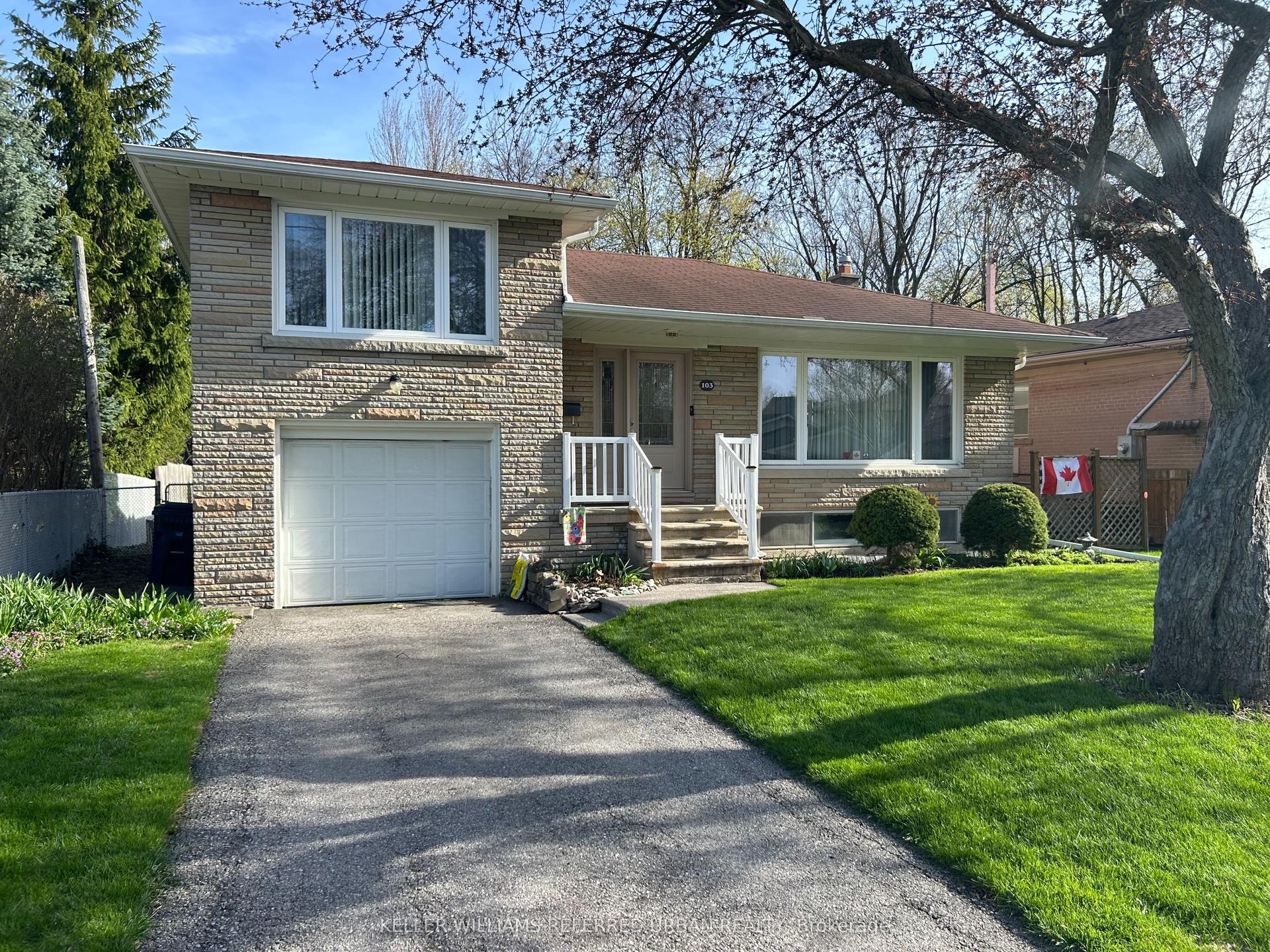 103 Holcolm Road — photo 1