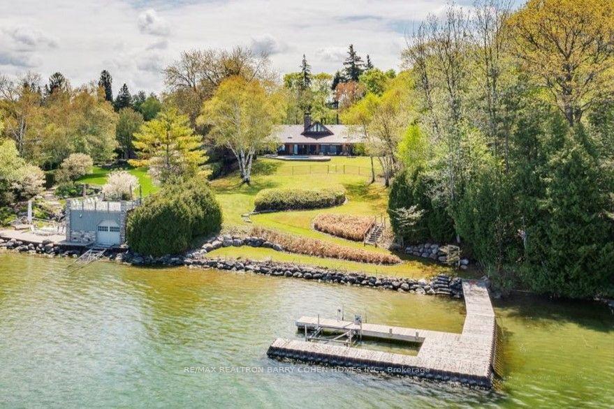 700 Lake Drive N — photo 1