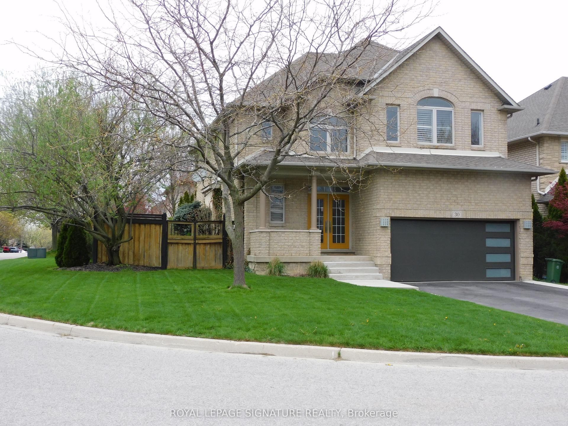 30 Walcotte Avenue — photo 1