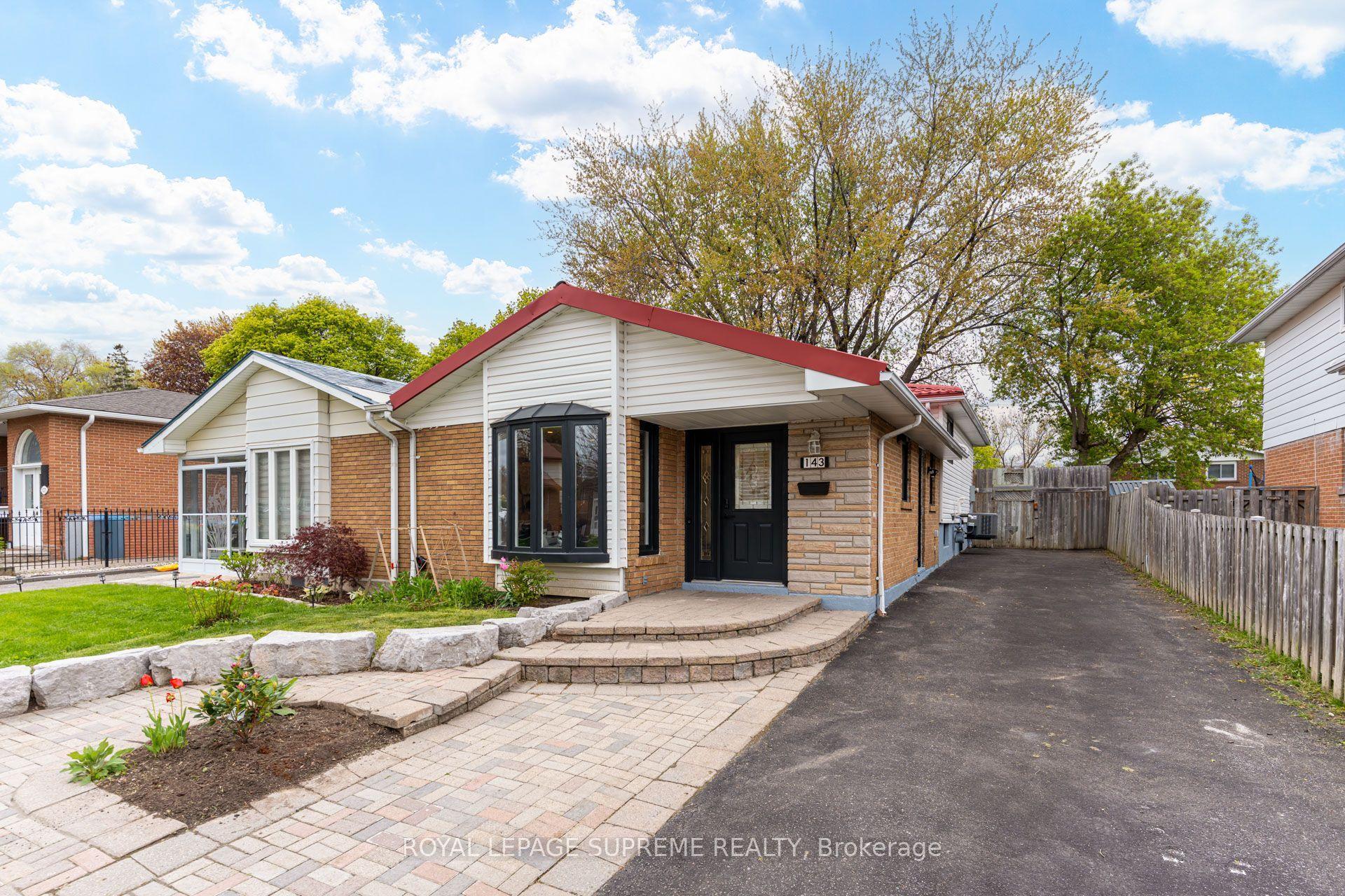 143 Voltarie Crescent, Mississauga — Semi-Detached for lease, photo 1