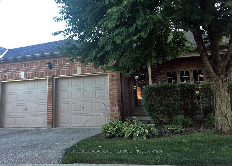 205 North Centre Road 7 #7, London North — Condo Town for lease, photo 1