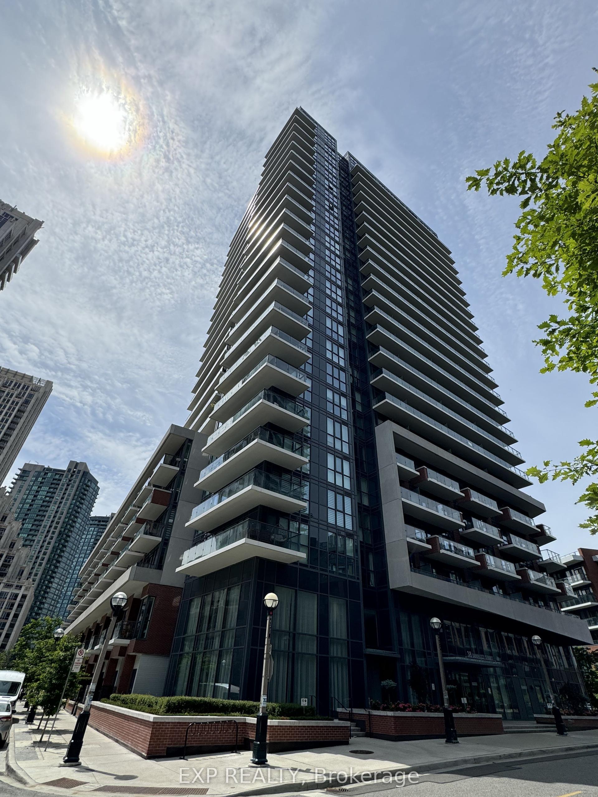 38 Iannuzzi Street 509 #509, Toronto — Condo for sale, photo 1