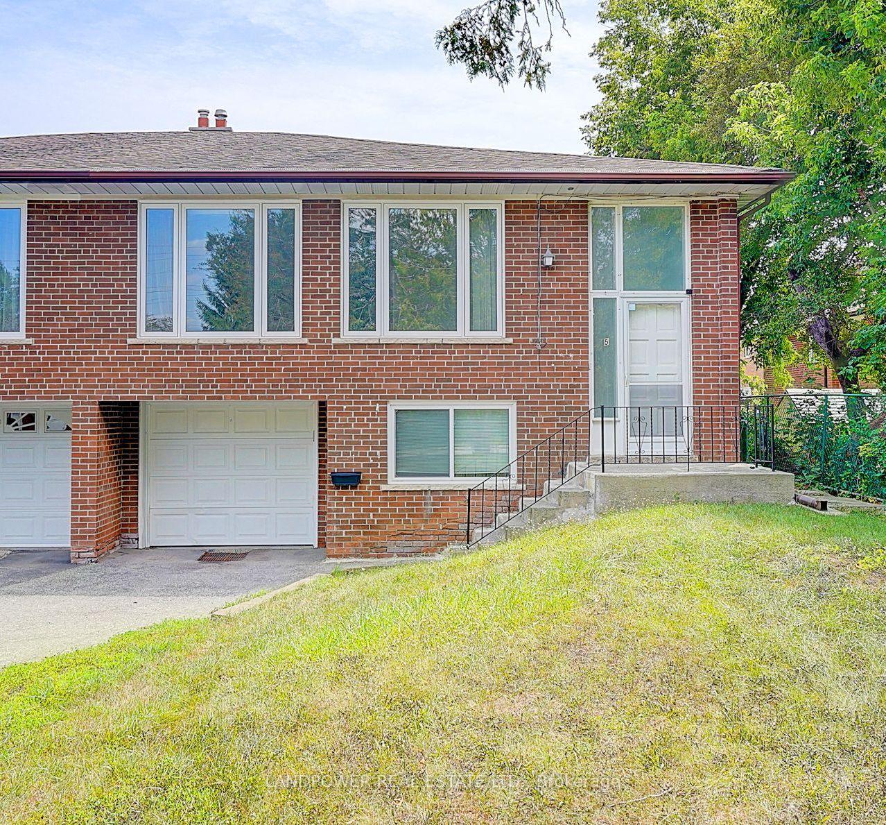 5 Foxhound Court, Toronto — Semi-Detached for lease, photo 1