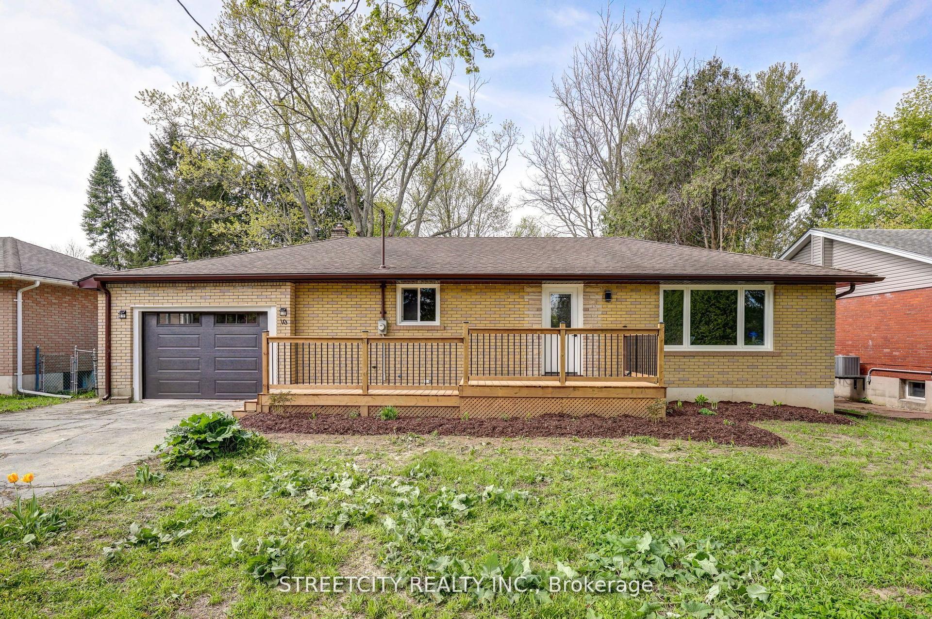 10 Vineden Drive — photo 1