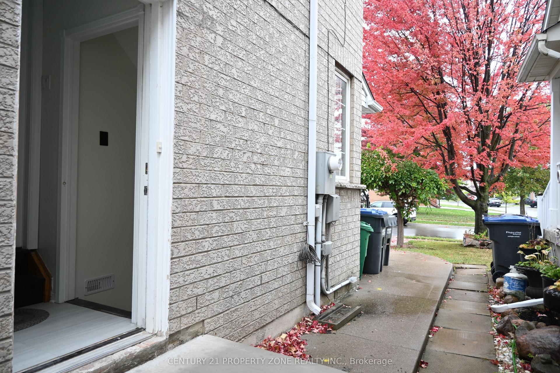 6 Binder Twine Trail Basement #Basement, Brampton — Semi-Detached for lease, photo 1