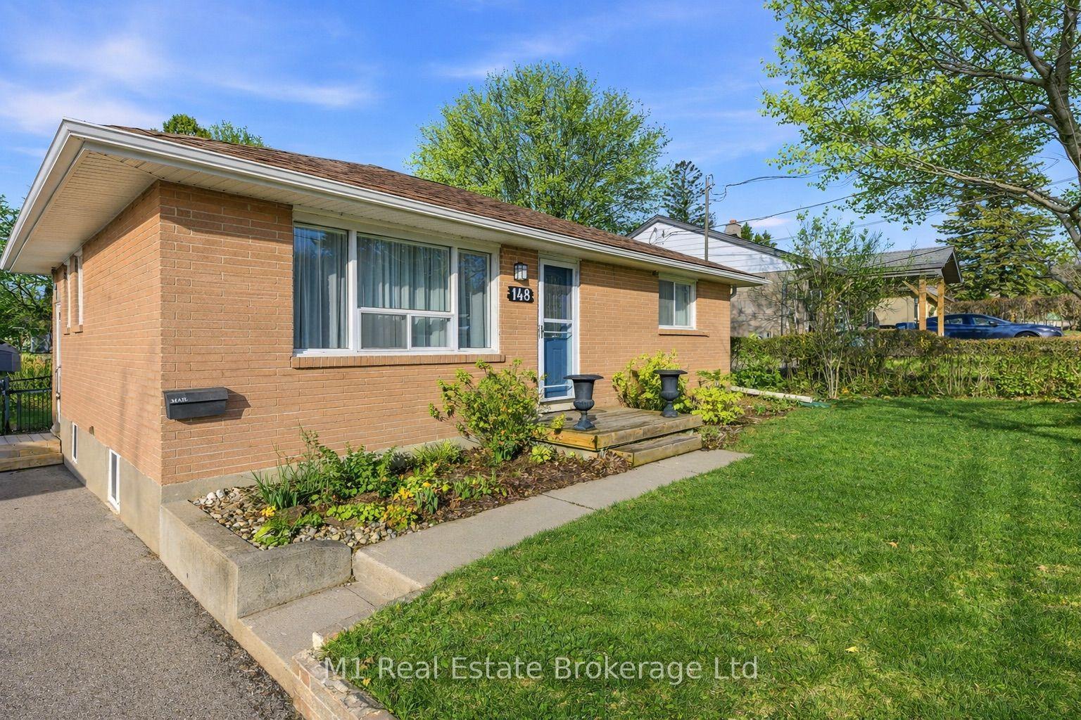 148 Victoria Road N — photo 1