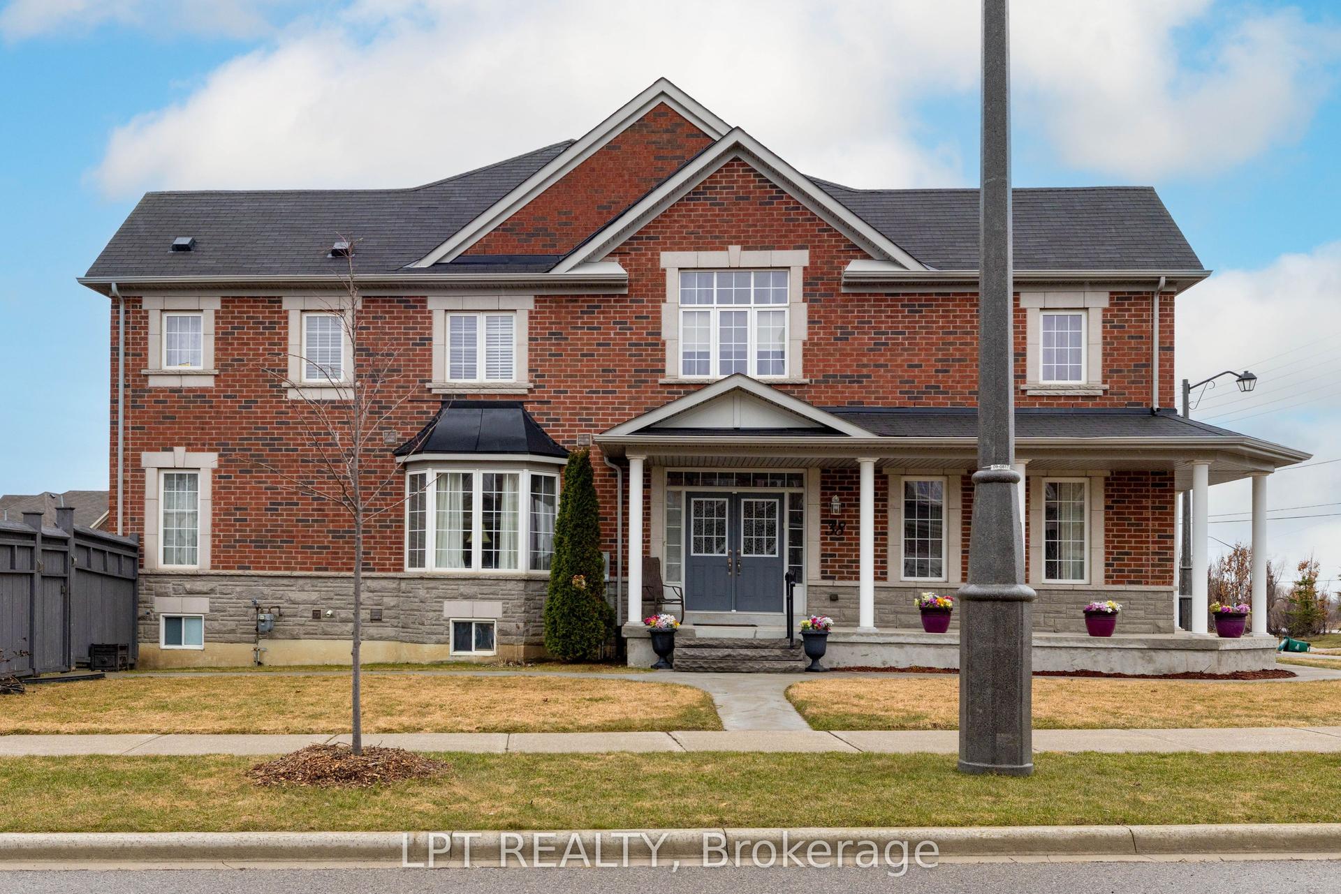 38 Pacific Rim Court — photo 1
