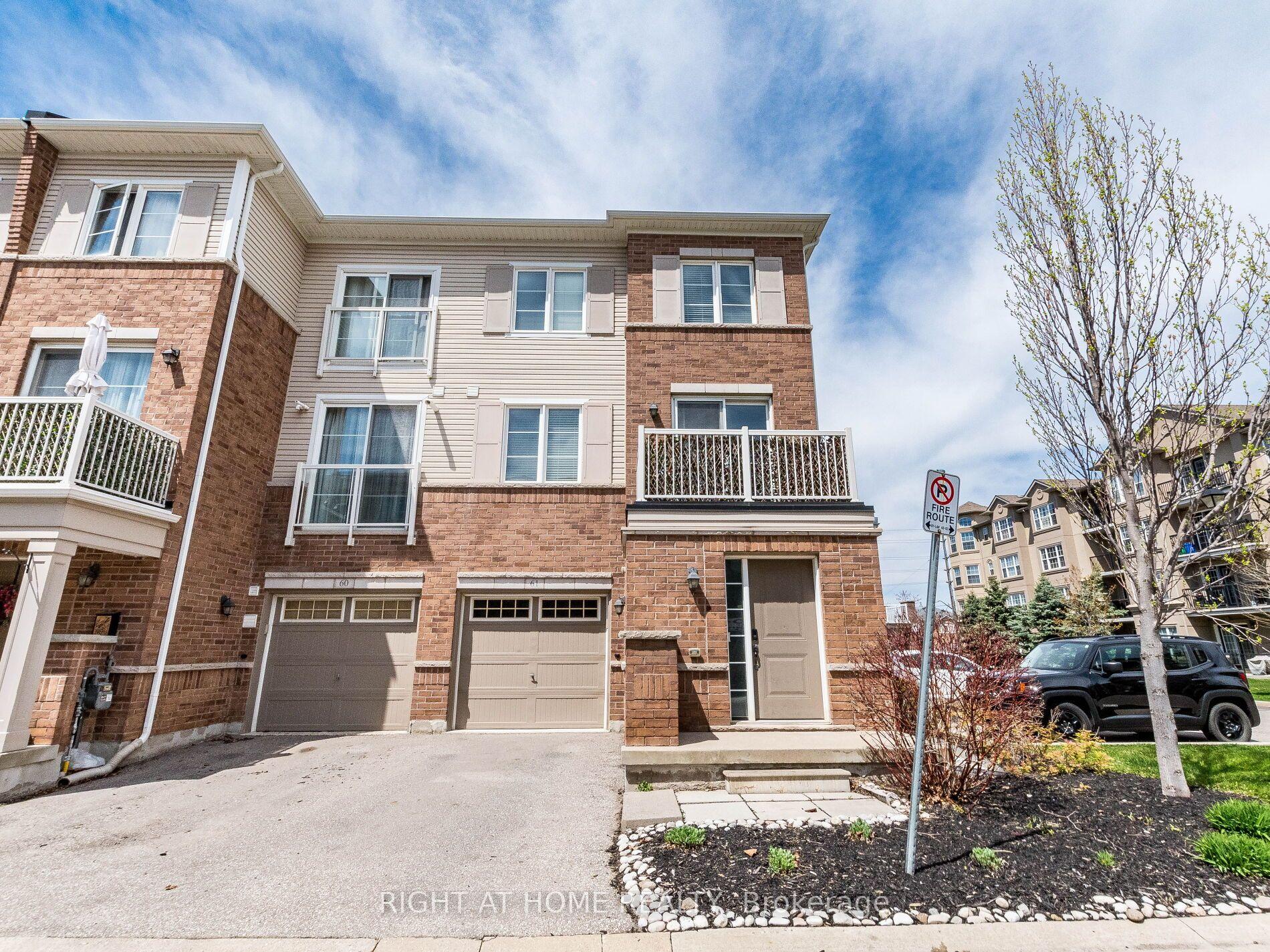 165 HAMPSHIRE Way 61 #61 — photo 1