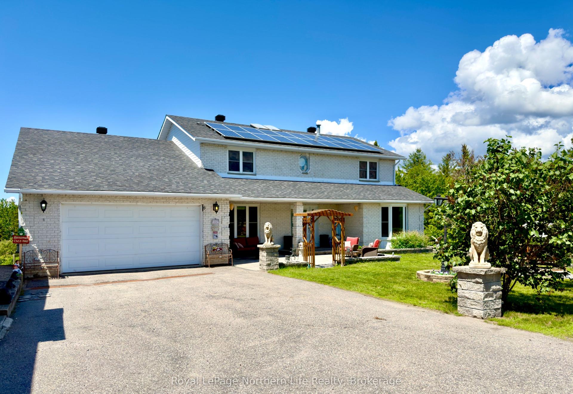 3235 Highway 11, North Bay — Detached for sale, photo 1