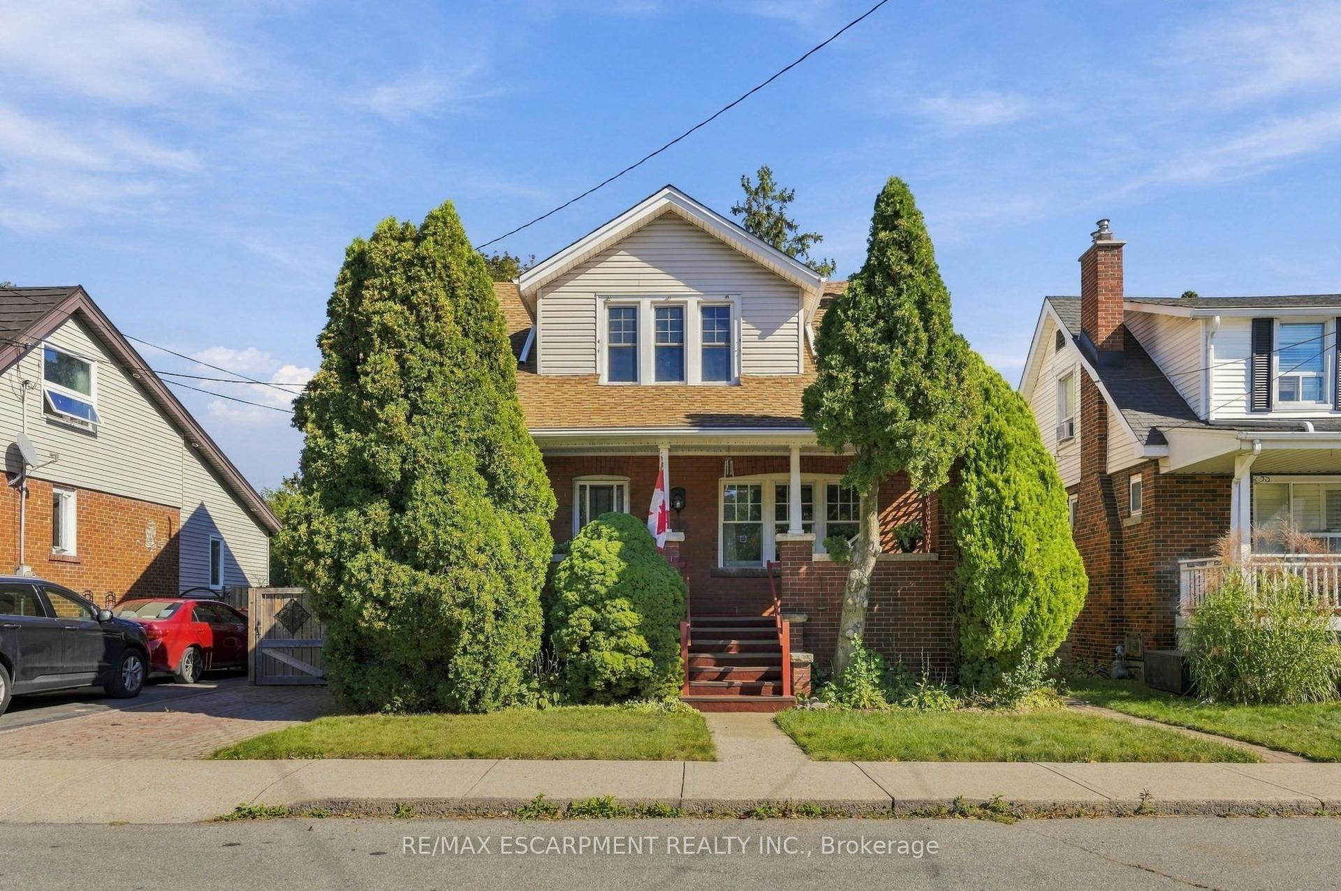 41 East 14th Street W, Hamilton — Detached for sale, photo 1
