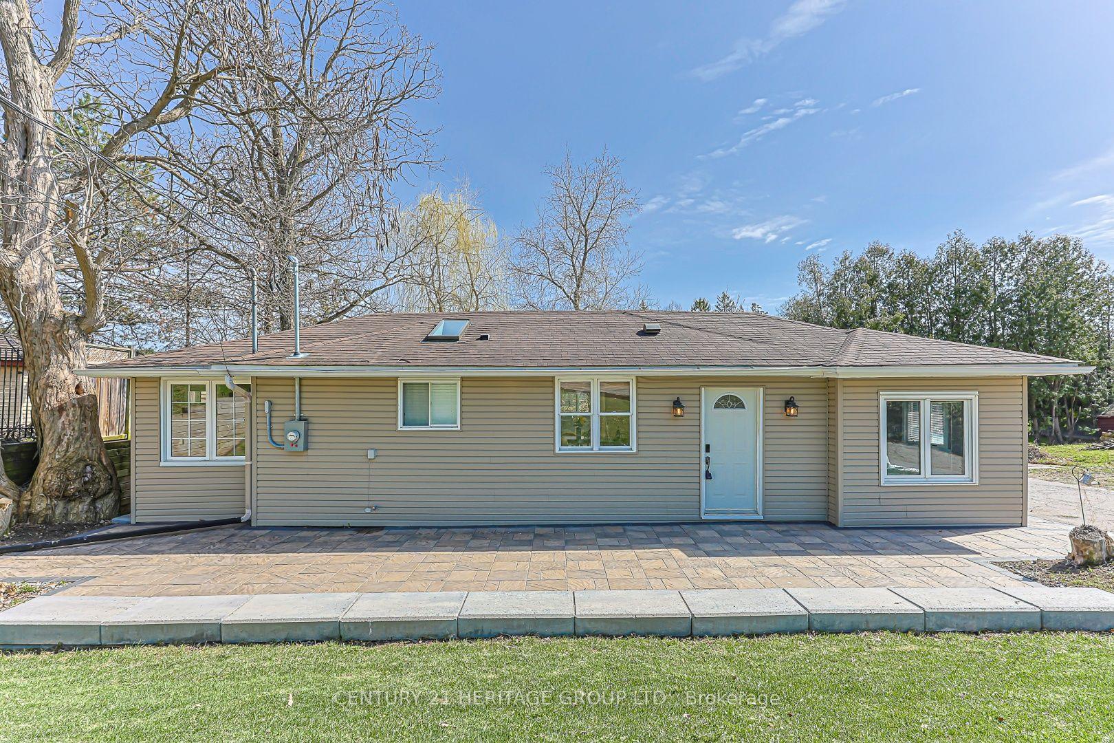 31 Mitchell Avenue — photo 1